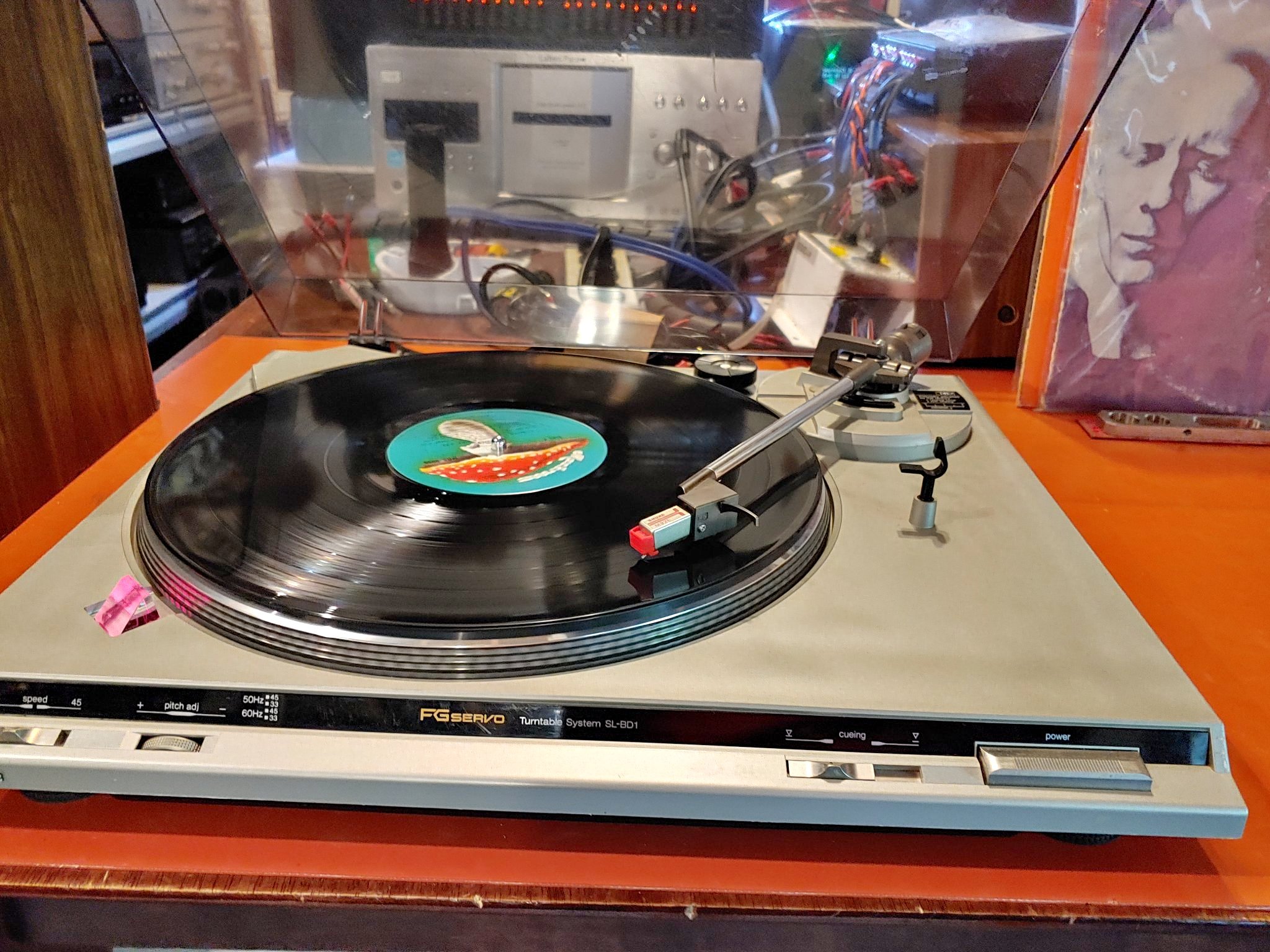 Vintage Technics SL-BD1 Manual Turntable. Belt Drive Classic