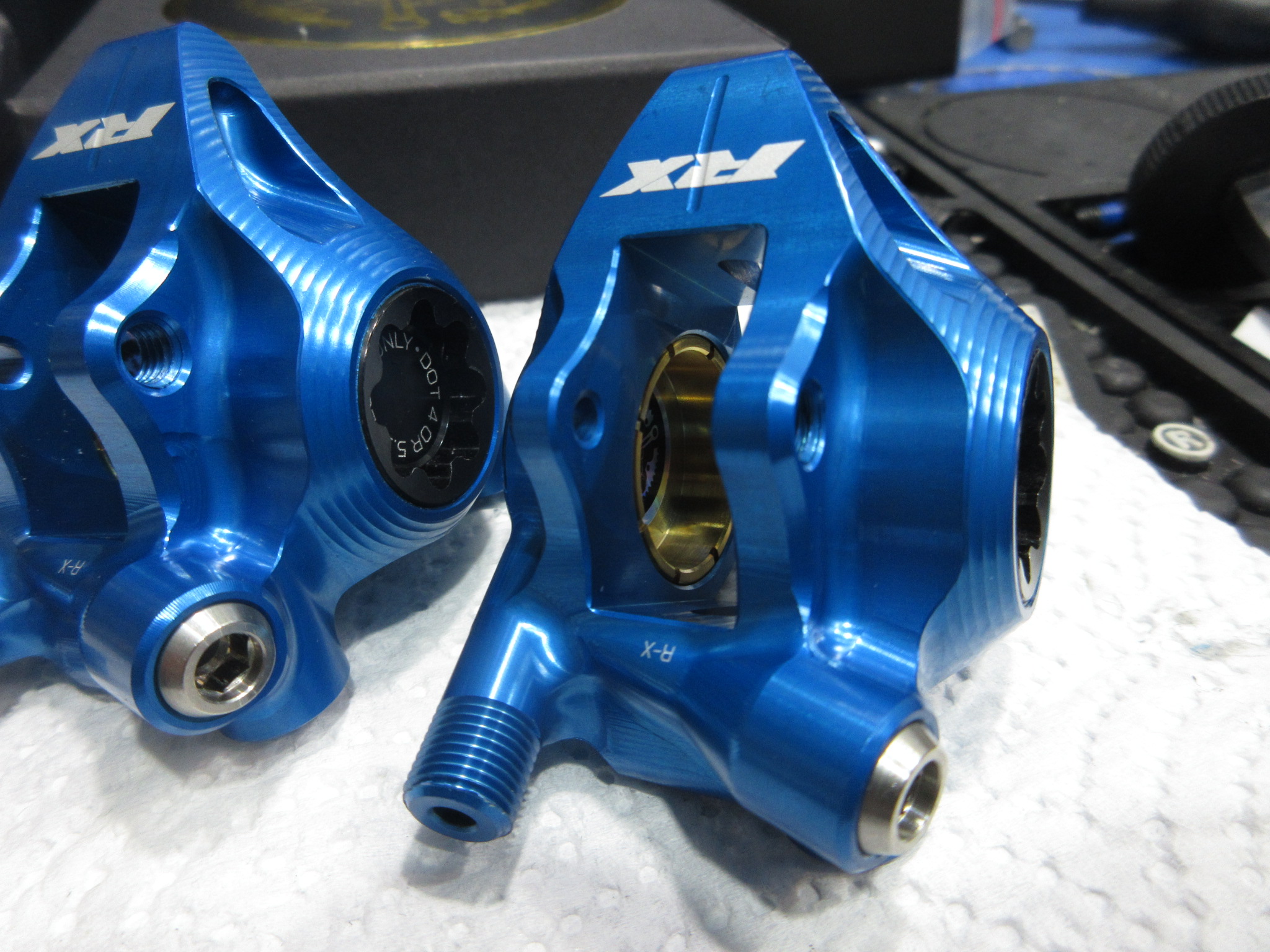 119bike頭份店 - HOPE RX2 卡鉗+ 法克牌鈦活塞 這極致輕量的組合 這無比滑順的效果... | Facebook