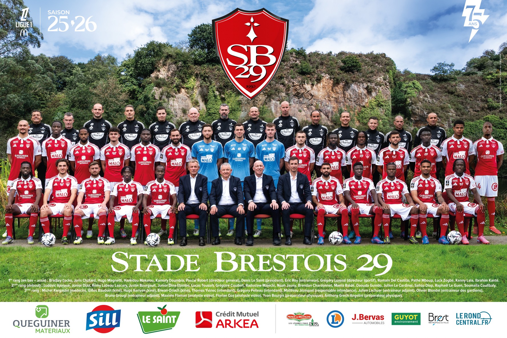 Stade - 𝗟𝗲 𝗽𝗼𝘀𝘁𝗲𝗿 𝗼𝗳𝗳𝗶𝗰𝗶𝗲𝗹 𝗲𝘀𝘁 𝘀𝗼𝗿𝘁𝗶 ! 🔴⚪ La traditionnelle photo ...