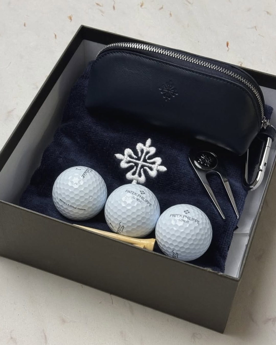 【非売品】PATEK PHILIPPE ゴルフボールセット ⛳️✨ A rare VIP gift from Patek Philippe, circa 2018 — a limited