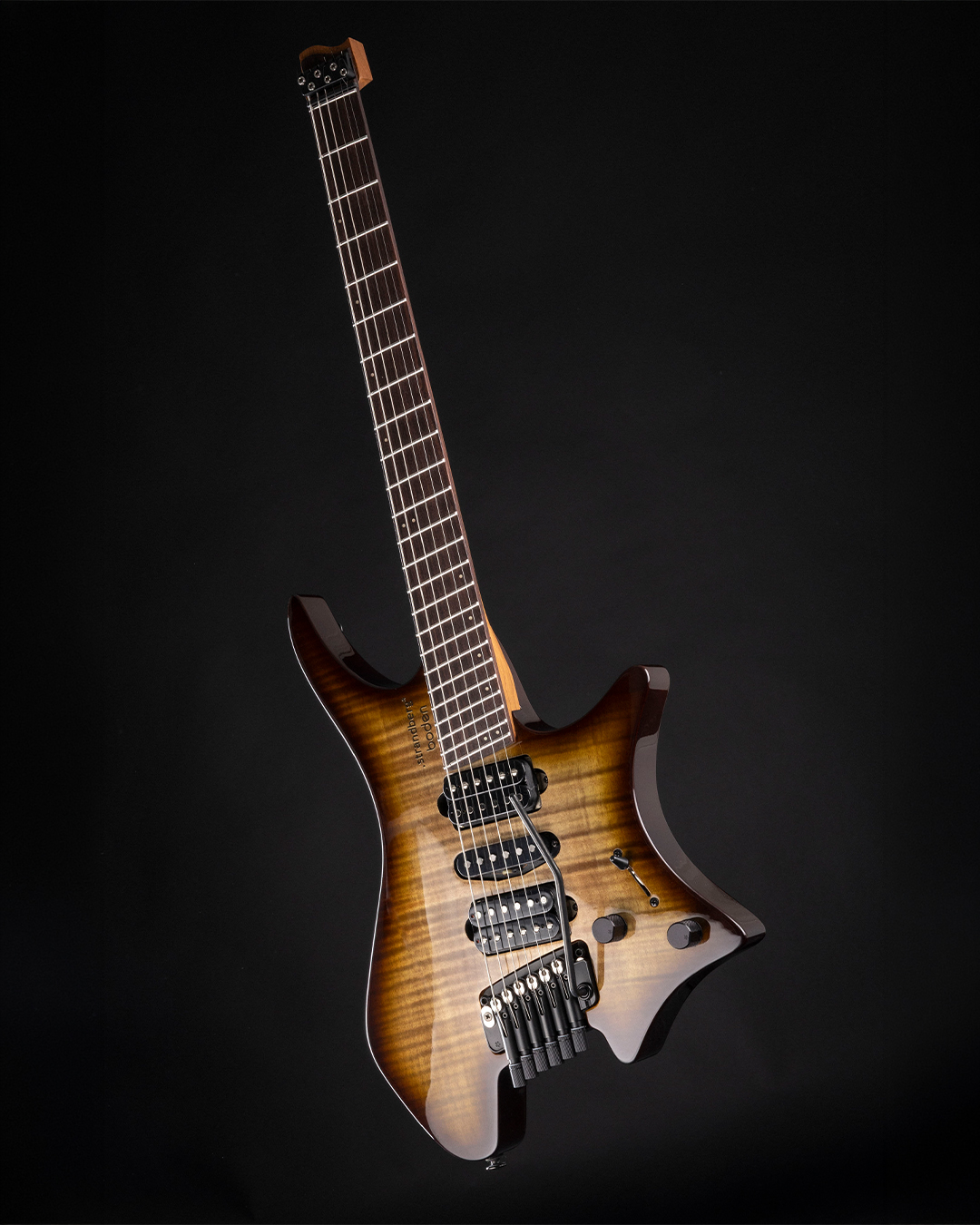 Strandberg - The pop on this green resin though. 😍🌿 Natural koa