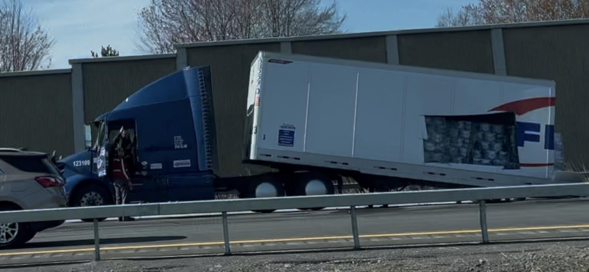 Busch Light shortage possible after tractor trailer fire on I-481