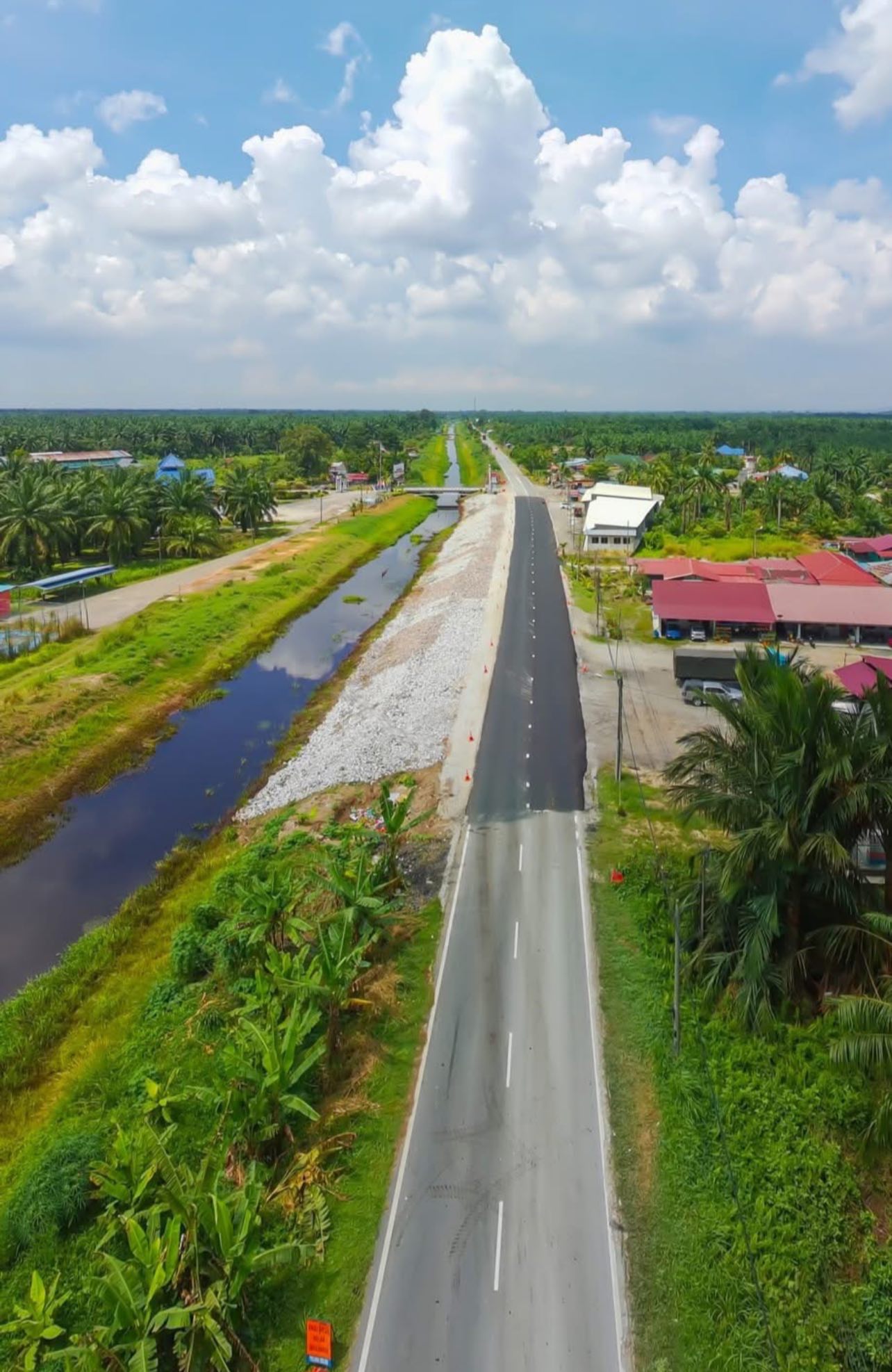 Projek Pembaikkan Jalan Mendap di... - Parit Raja Ayer Hitam | Facebook