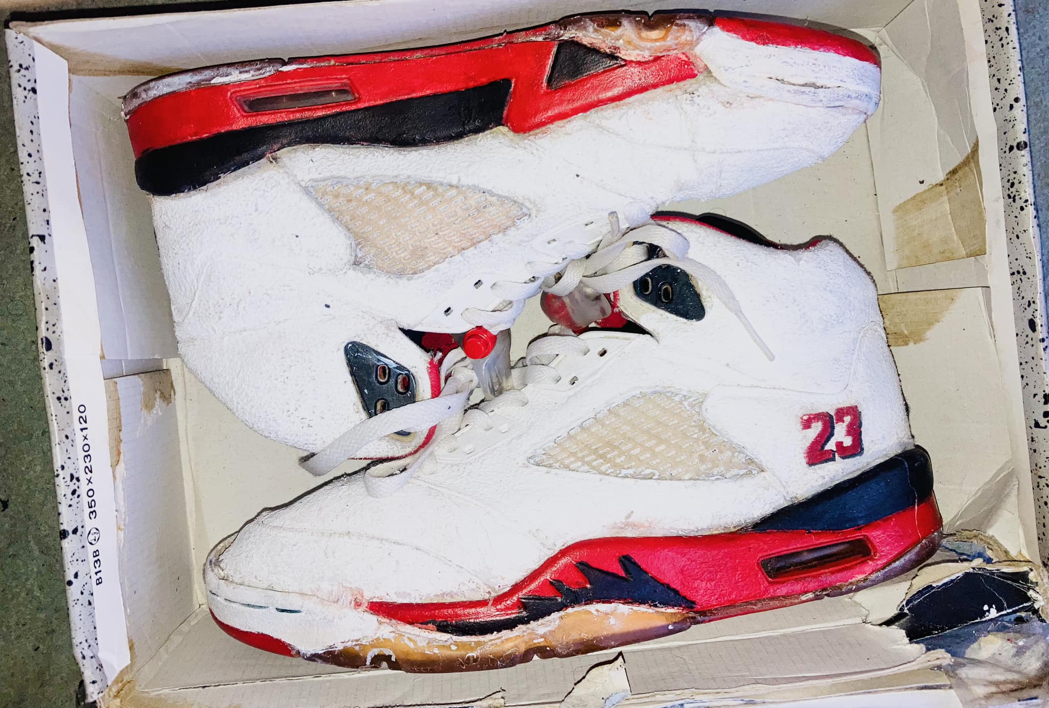 Bringing heat for 30 years. The 1990 Air Jordan V 