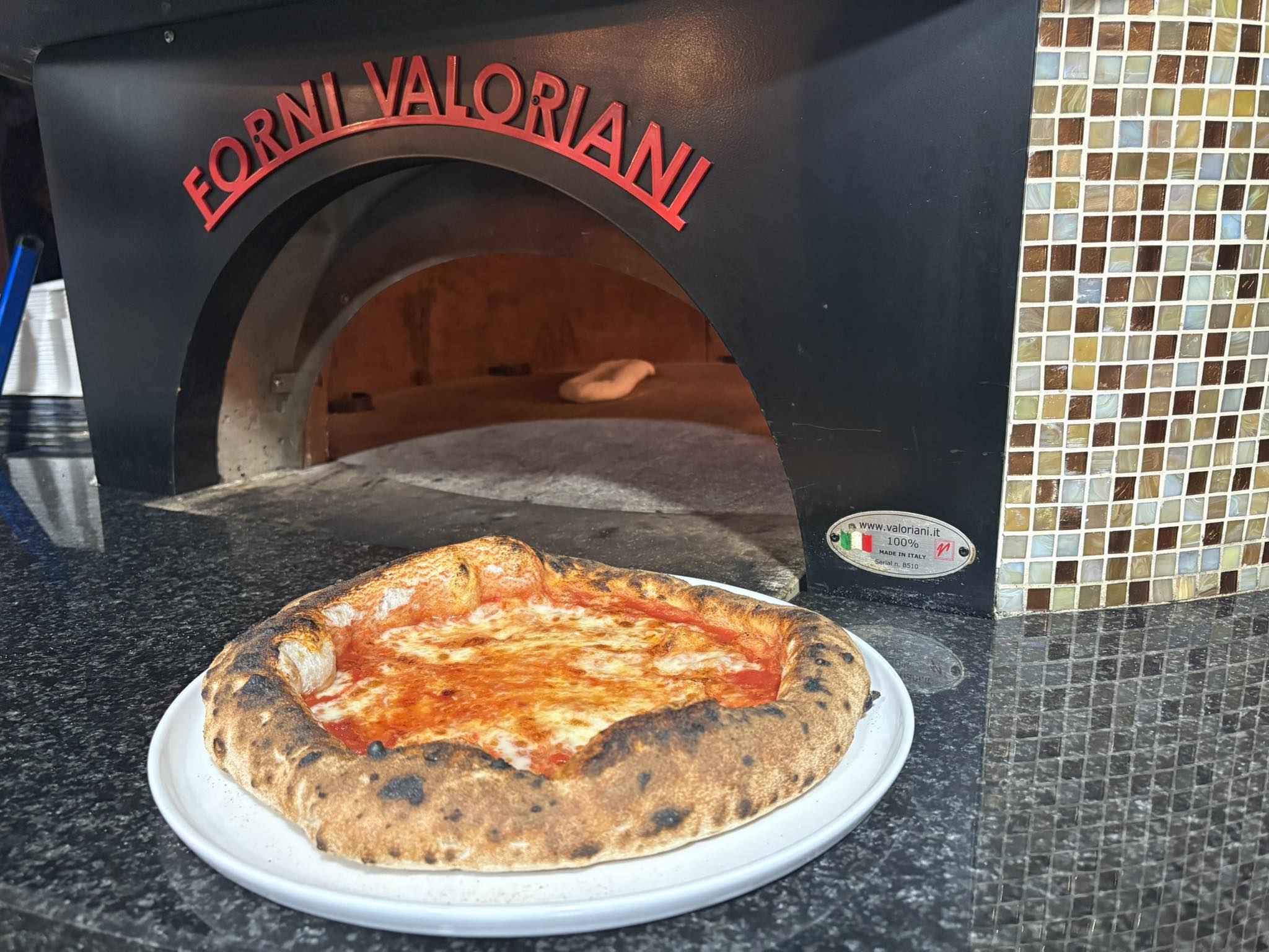 A true Neapolitan 🇮🇹 Cooked in our Valoriani Italian