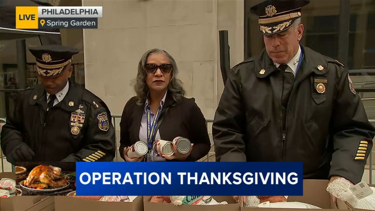 6abc - Philadelphia police deliver holiday meals to families in need as ...