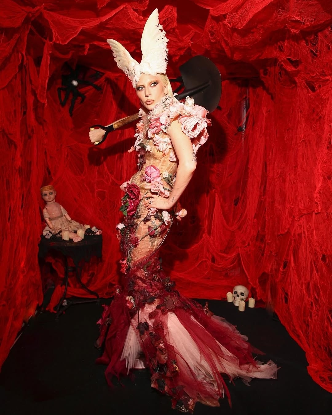 Lady Gaga as the Garden of Eden (and its gardener) for Halloween. #halloweencostume #LadyGaga