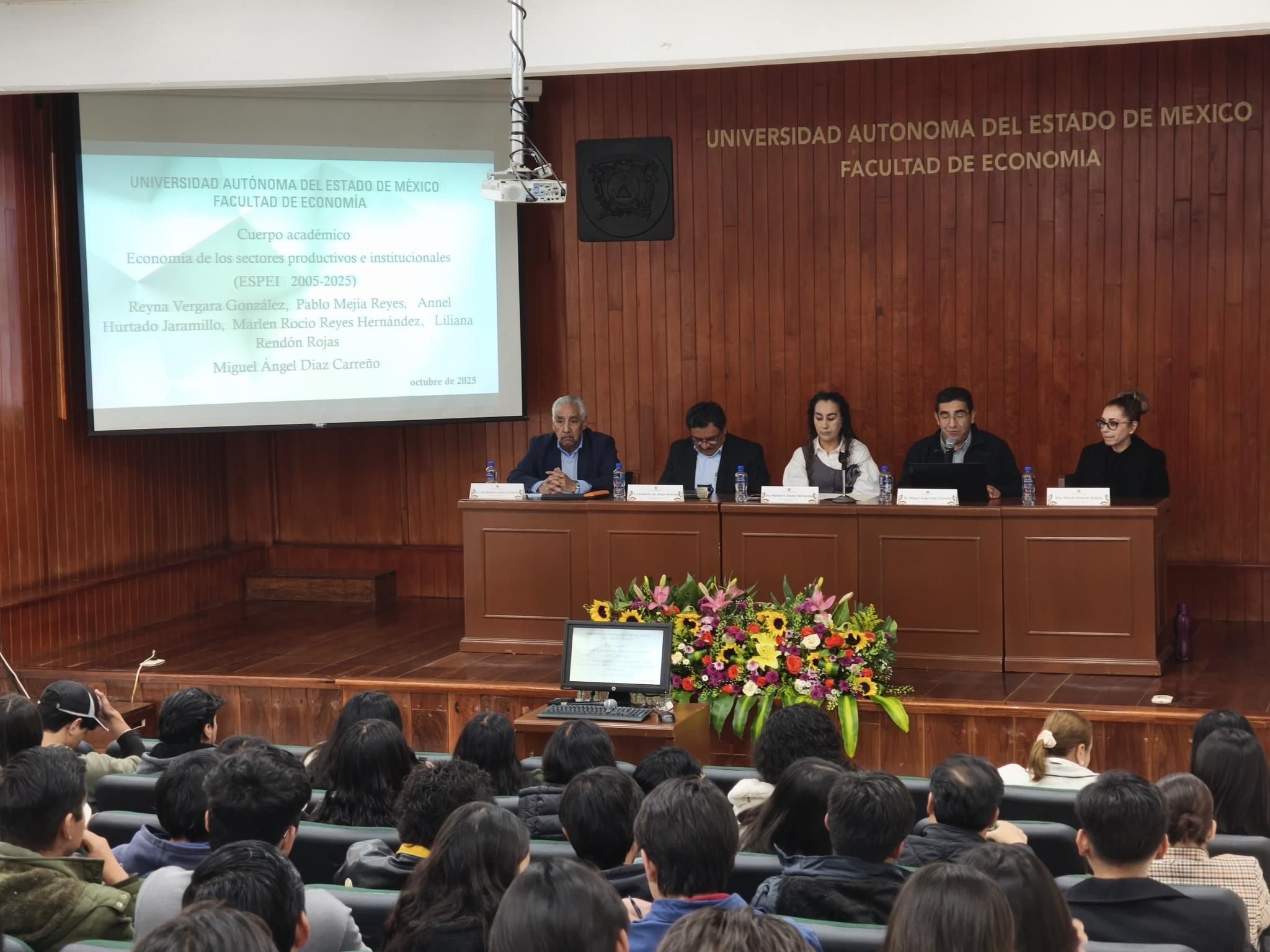 Facultad de Economía UAEMéx... - Facultad de Economía UAEMéx