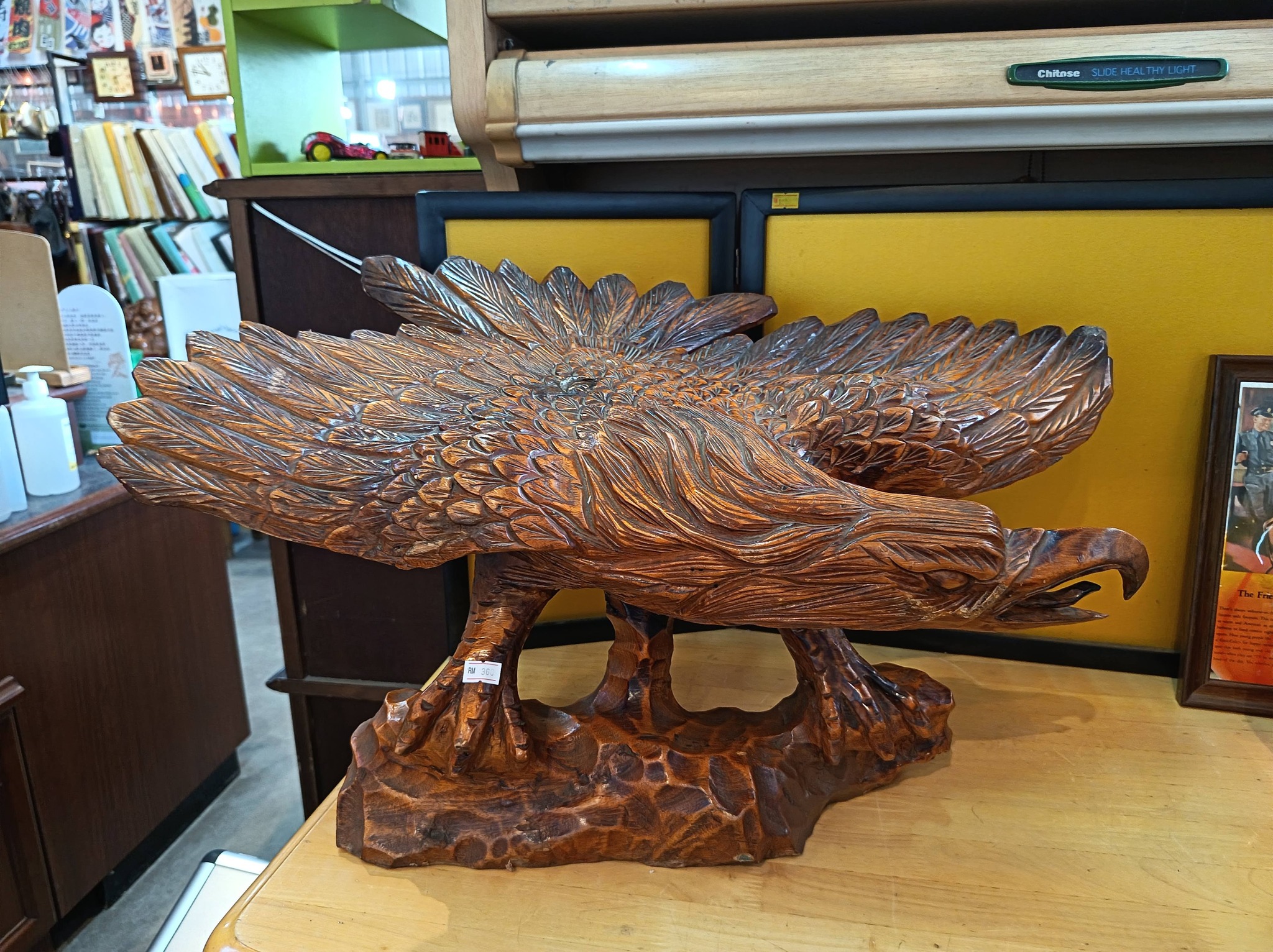 Eagle Sculpture 鹰雕像[Wooden 木质] — [RM360 each/1pcs] — New 全新