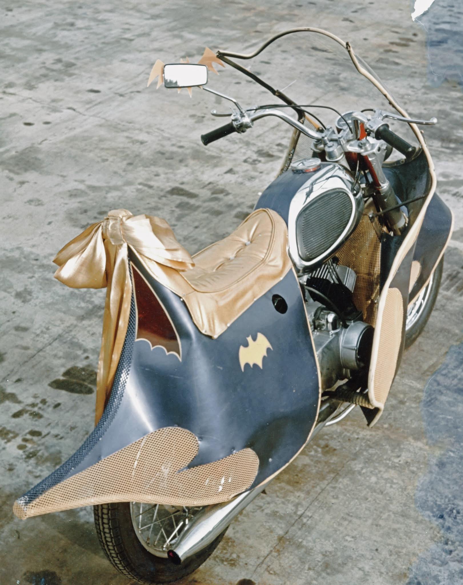batgirl bike helmet Batman Yvonne Craig is Barbara Gordon aka Riding Motorcycle 8 x 10 Photo at Amazon's Entertainment Collectibles Store Carbon fiber Weight Batgirl Tg