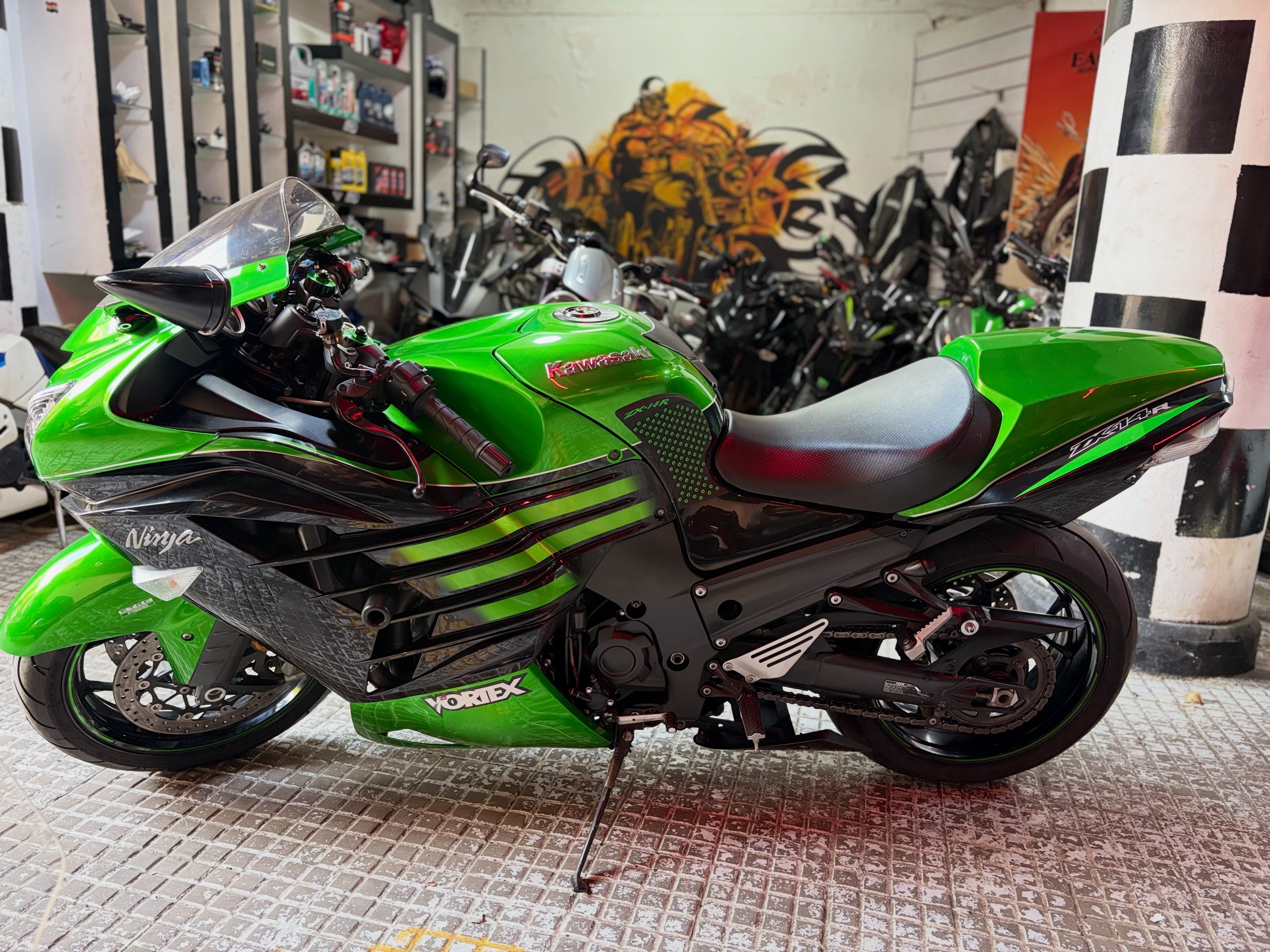 愛 KAWASAKI ZX14R 2016 🥷 18000 KM