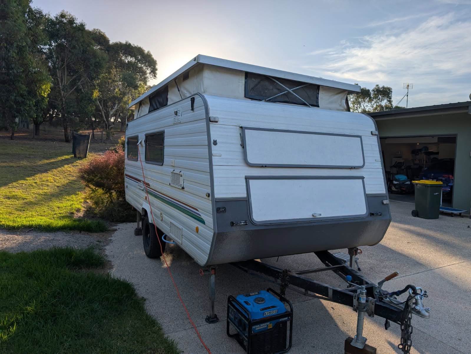 2000 17ft Windsor Windcheater (Off-Road) - RVs & Campers - Clifton ...