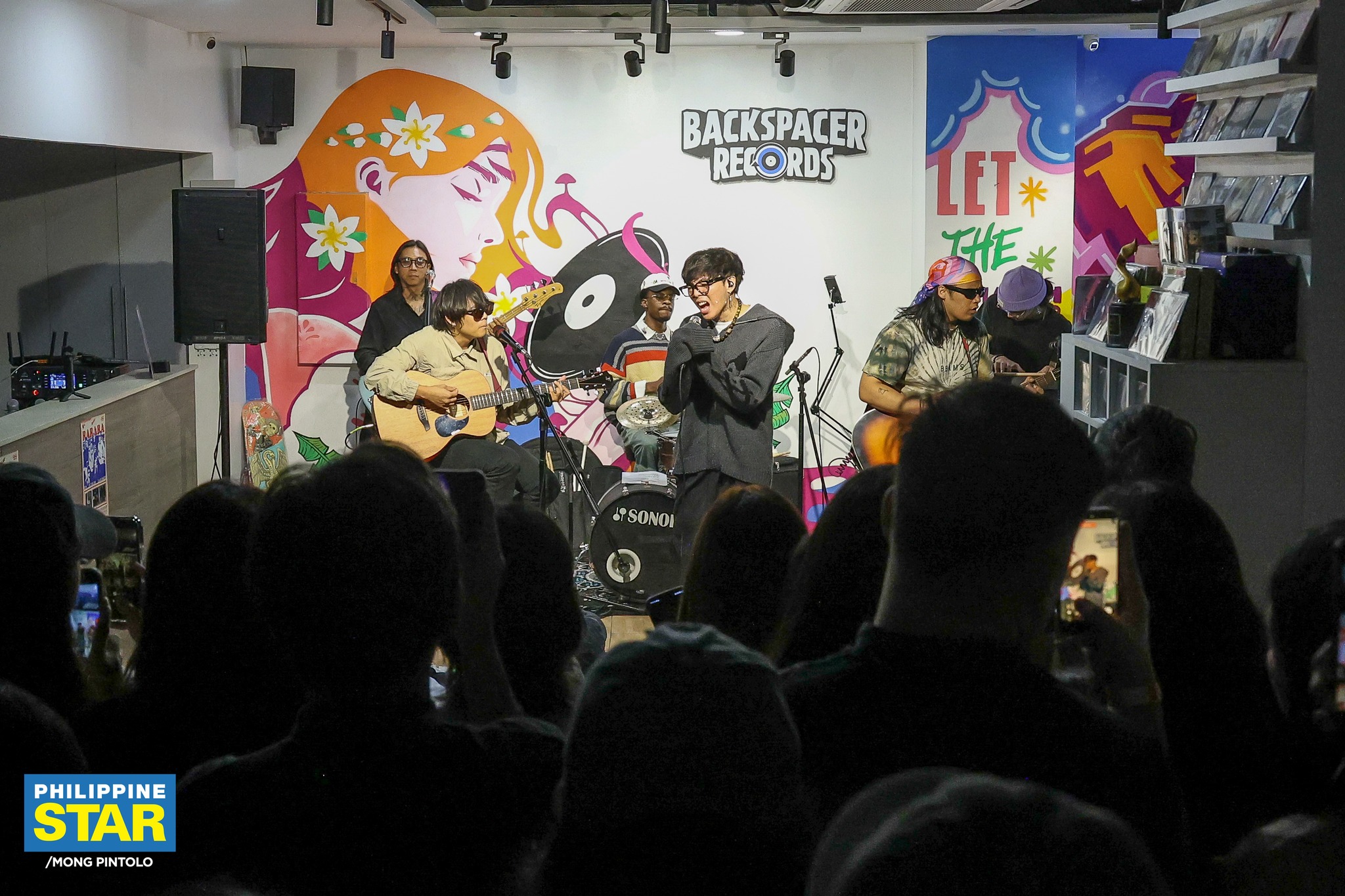 Philippine - Baguio-based rock band DILAW treated fans with a ...