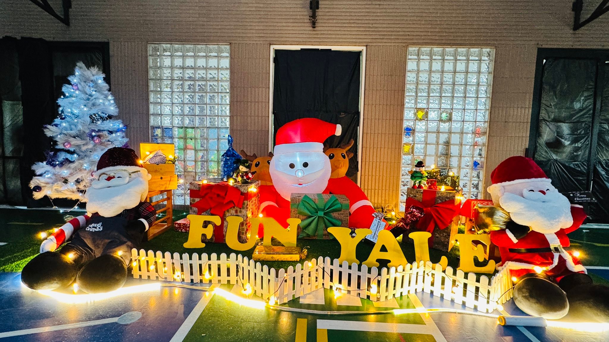 方圓Fun Yale教育機構 - 🎄🎅 謝謝聖誕老公公， 送來滿滿的 2025 聖誕禮物 🎁 ... | Facebook