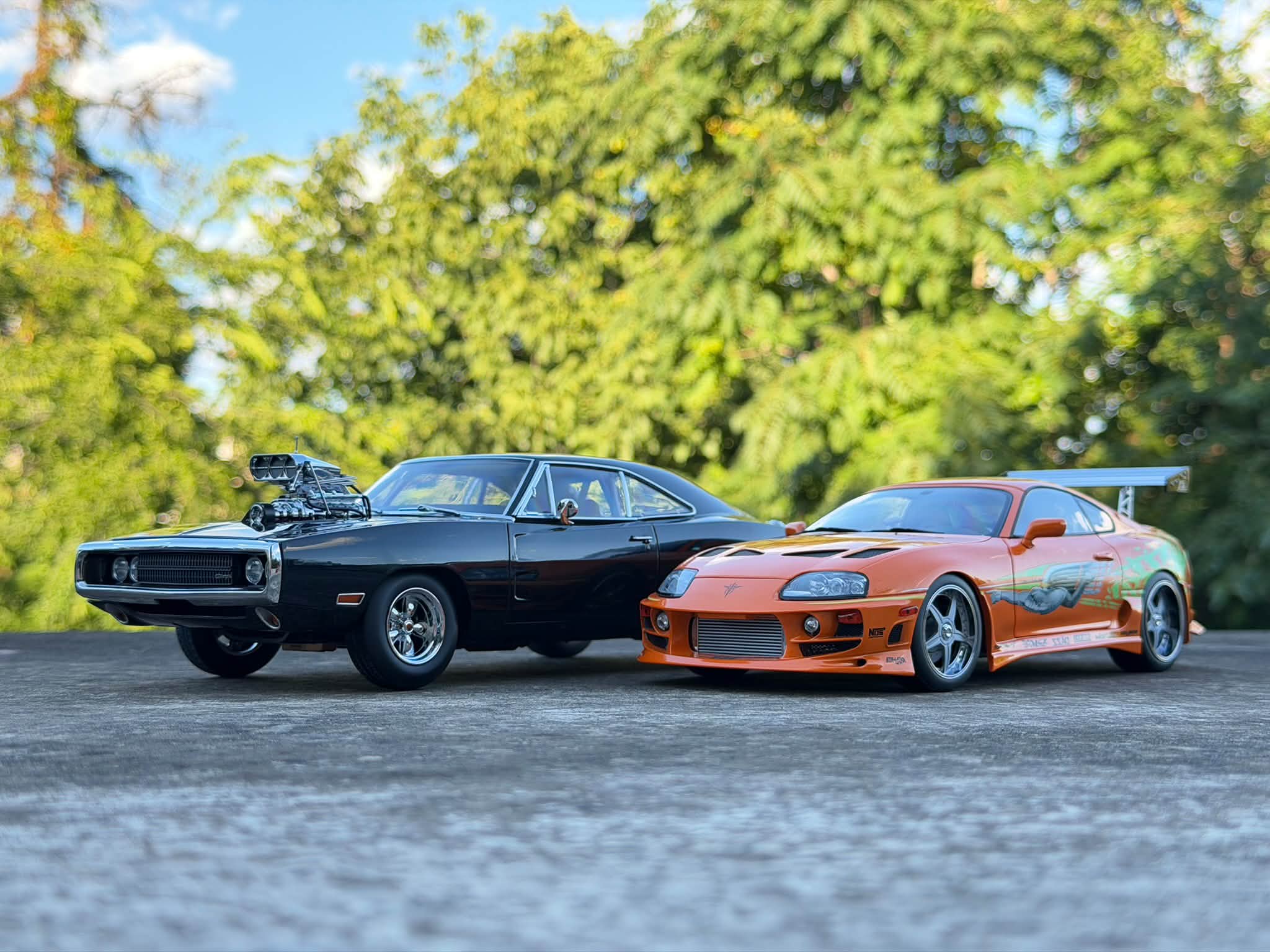 1:18 scale Kyosho “Fast & Furious” cars Dom' Dodge Charger Brian's