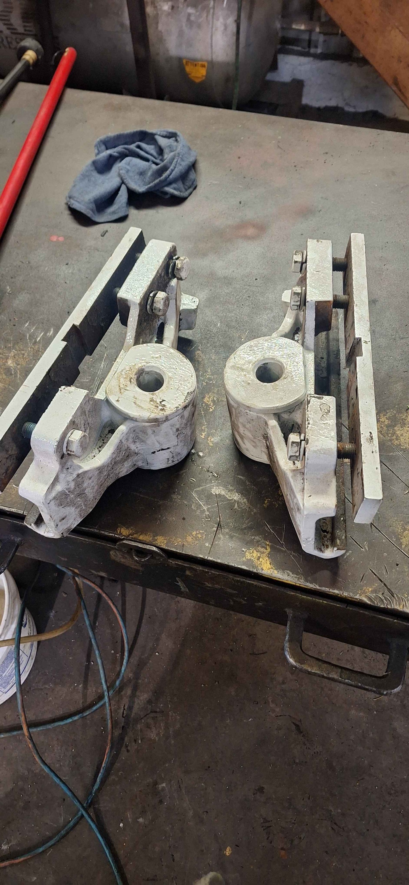 Fifth wheel risers - Car Interior Parts - Napierville, Quebec ...