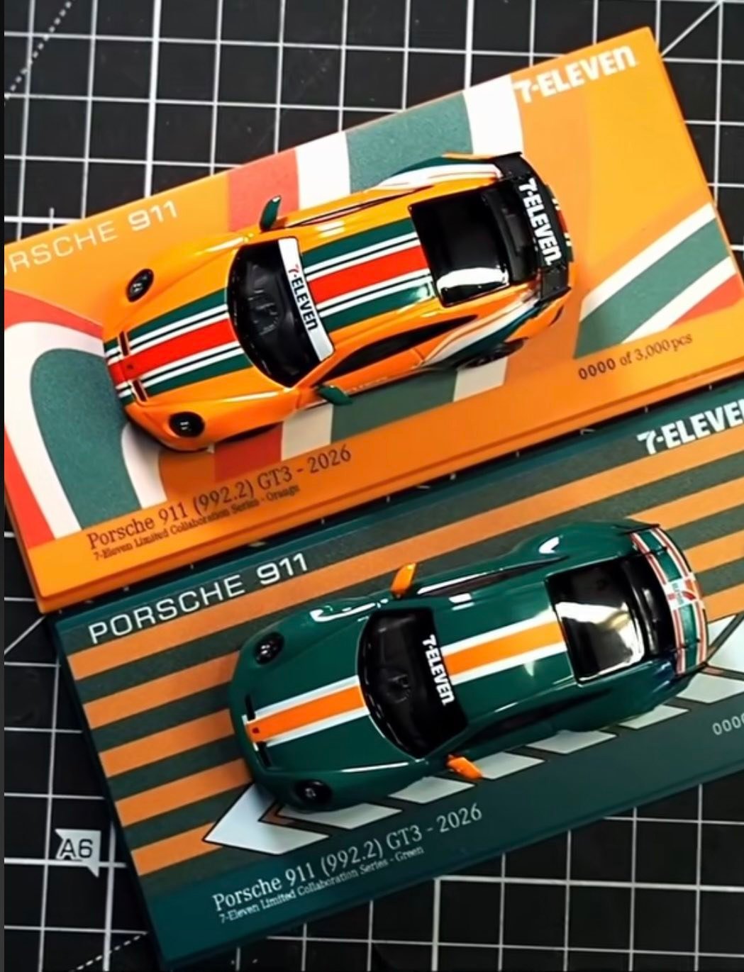 Minichamps x 7-11 Porsche 911 GT3 Orange & Green Set | Taiwan 7