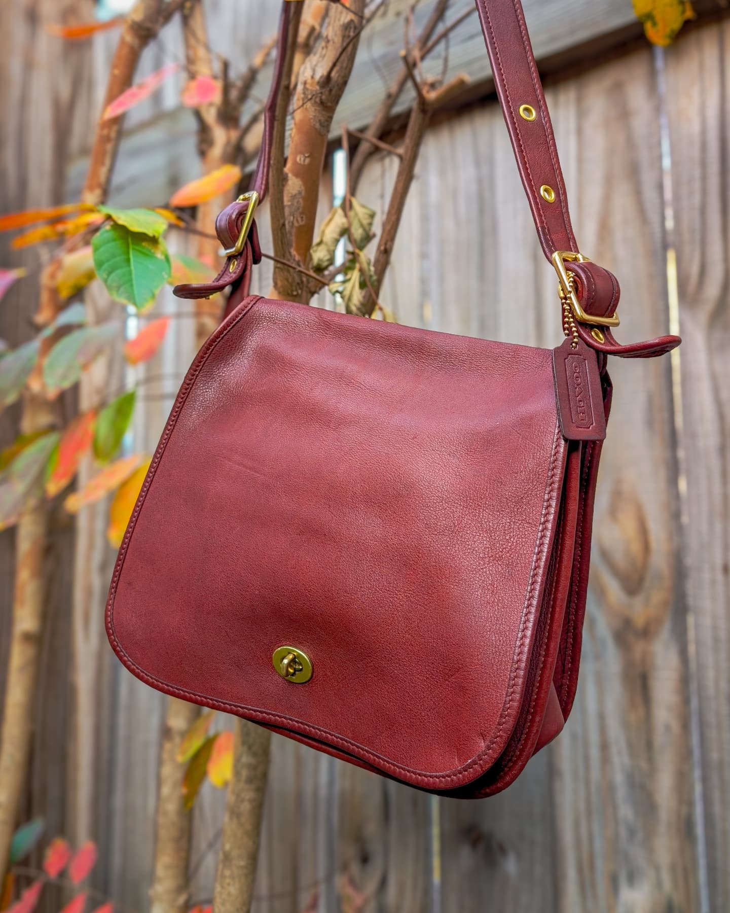 Vintage Coach 9525 stewardess bag in burgundy