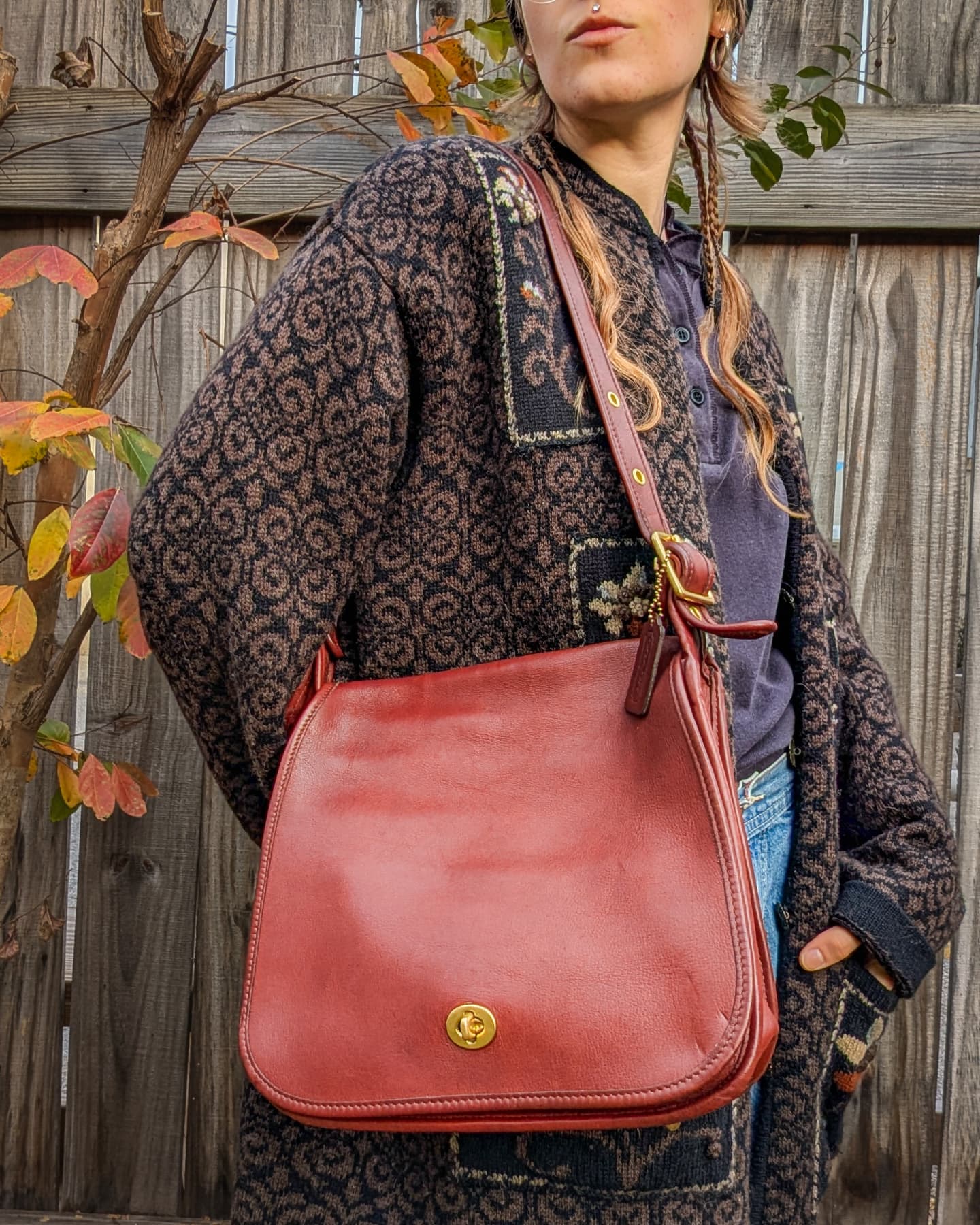 Vintage Coach 9525 stewardess bag in burgundy