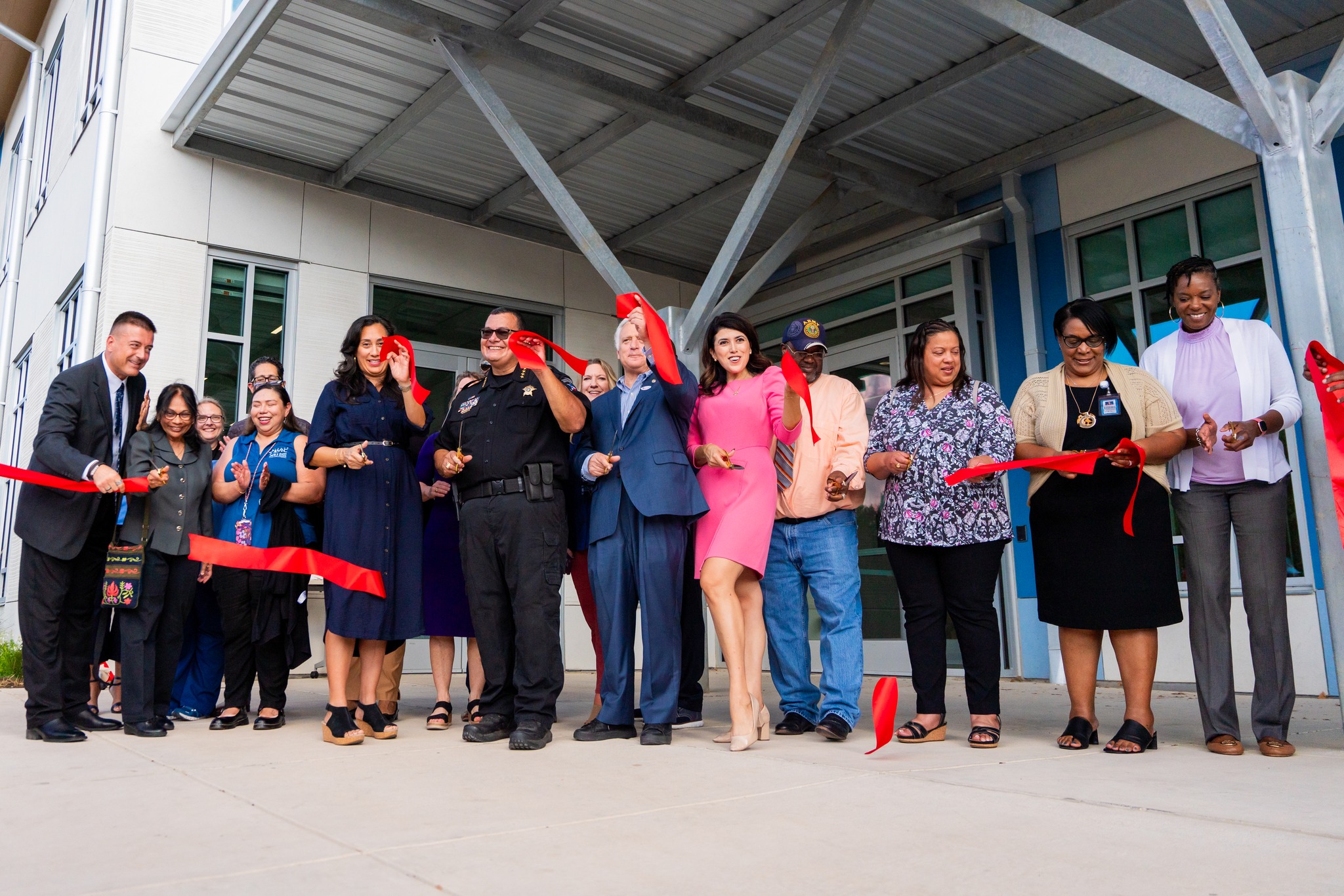 💜 DELIVERING FOR DISTRICT... - Councilwoman Vanessa Fuentes | Facebook