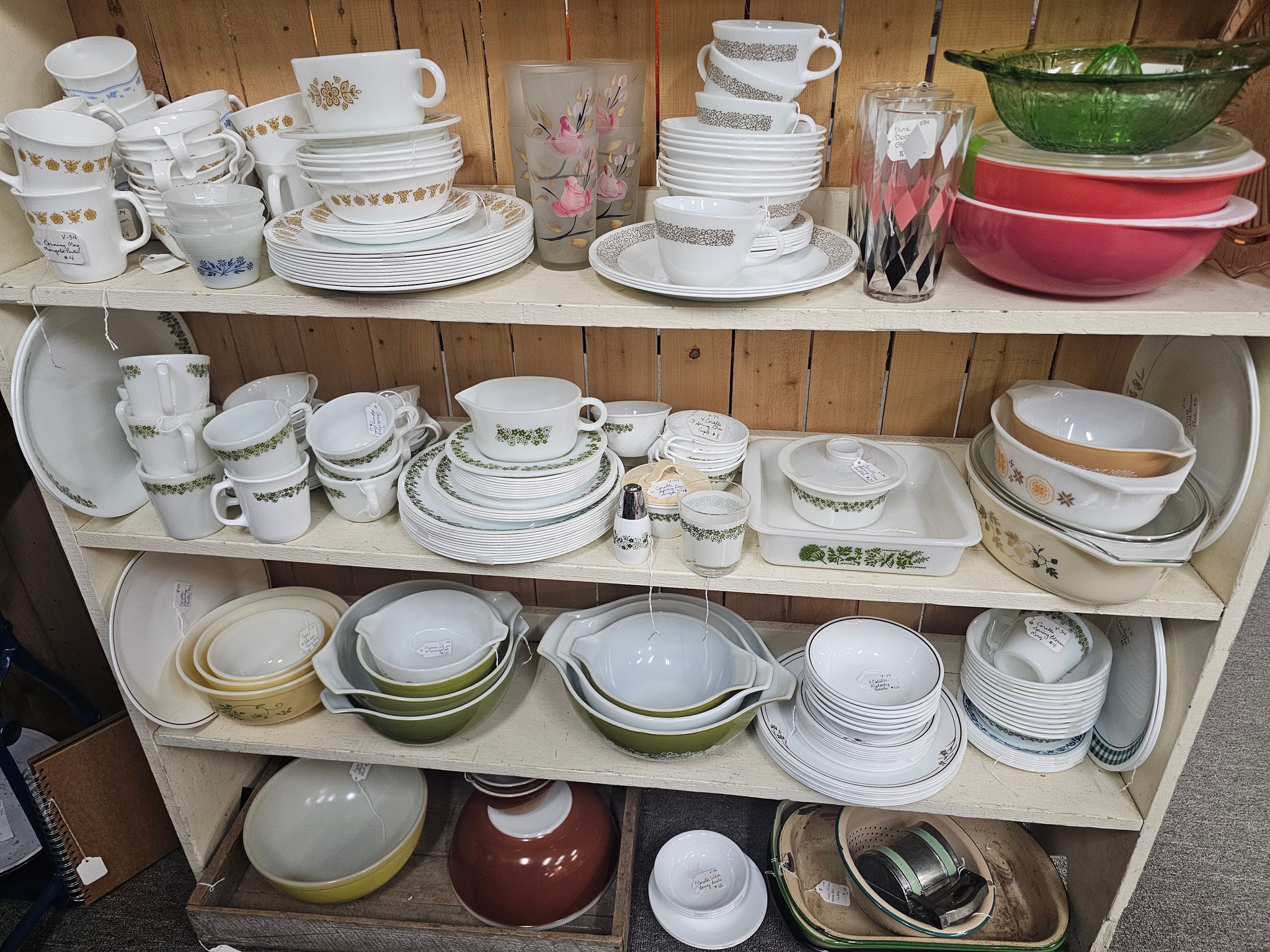Emma Rae's Antiques &... - Emma Rae's Antiques & Uniques