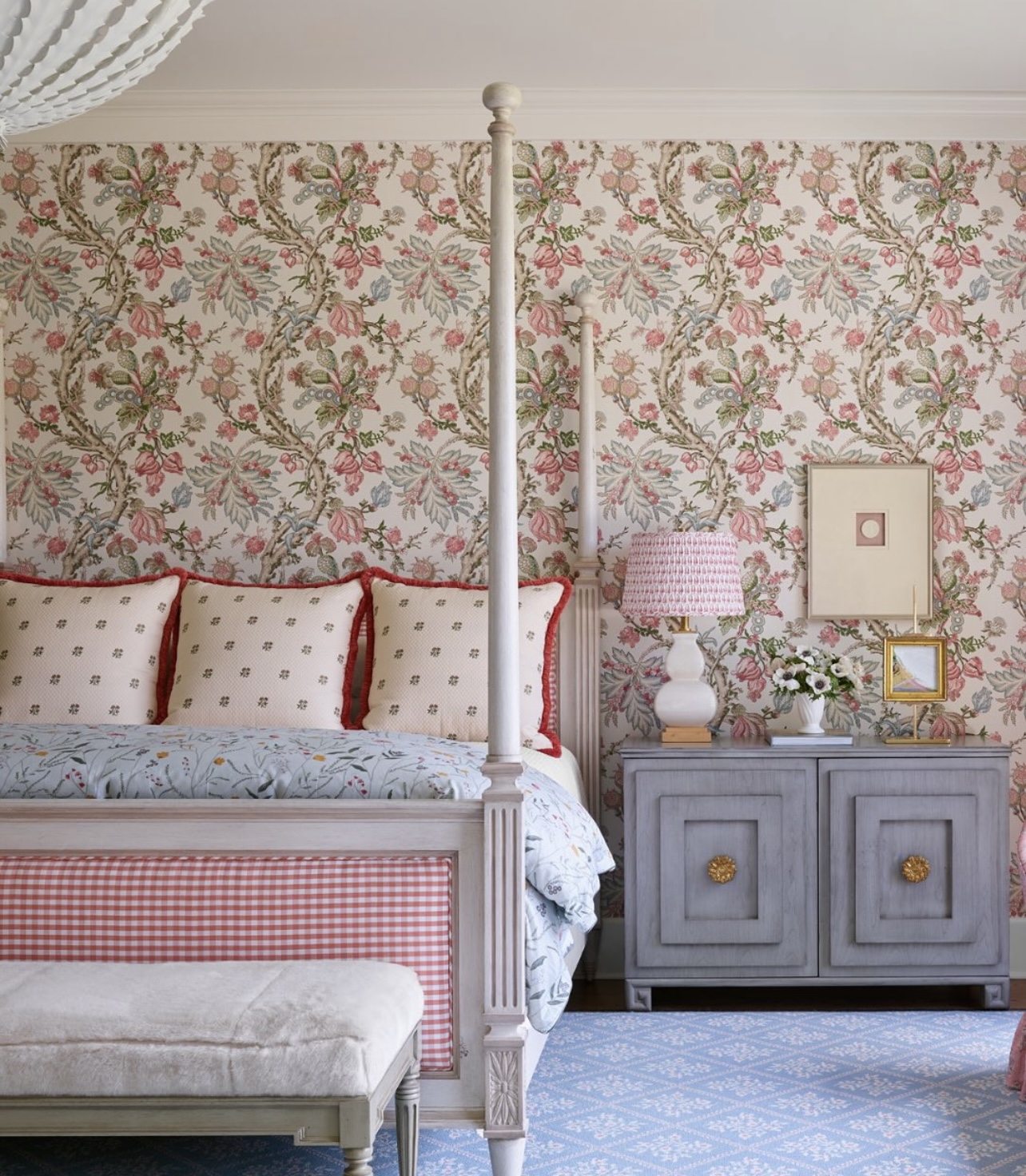 The Cottage - A well-loved palette of rosy blooms and soft textures ...