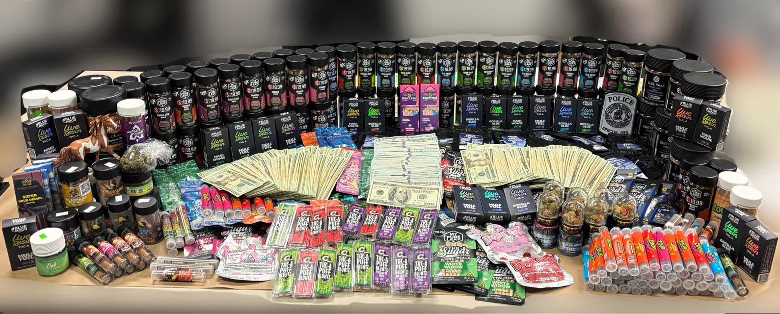 buy thc vapes brighton beach TeamCPD's Special Operations Unit recently executed a search warrant at BABA Smoke Shop (2111 Manchester Expressway) following complaints of suspected illegal activity. During the search, officers seized 3,255.3 grams of marijuana, 336.4 Crystal Pro Switch 30000 puffs Lost Mary MT35K Turbo Flavor:Black Mint+