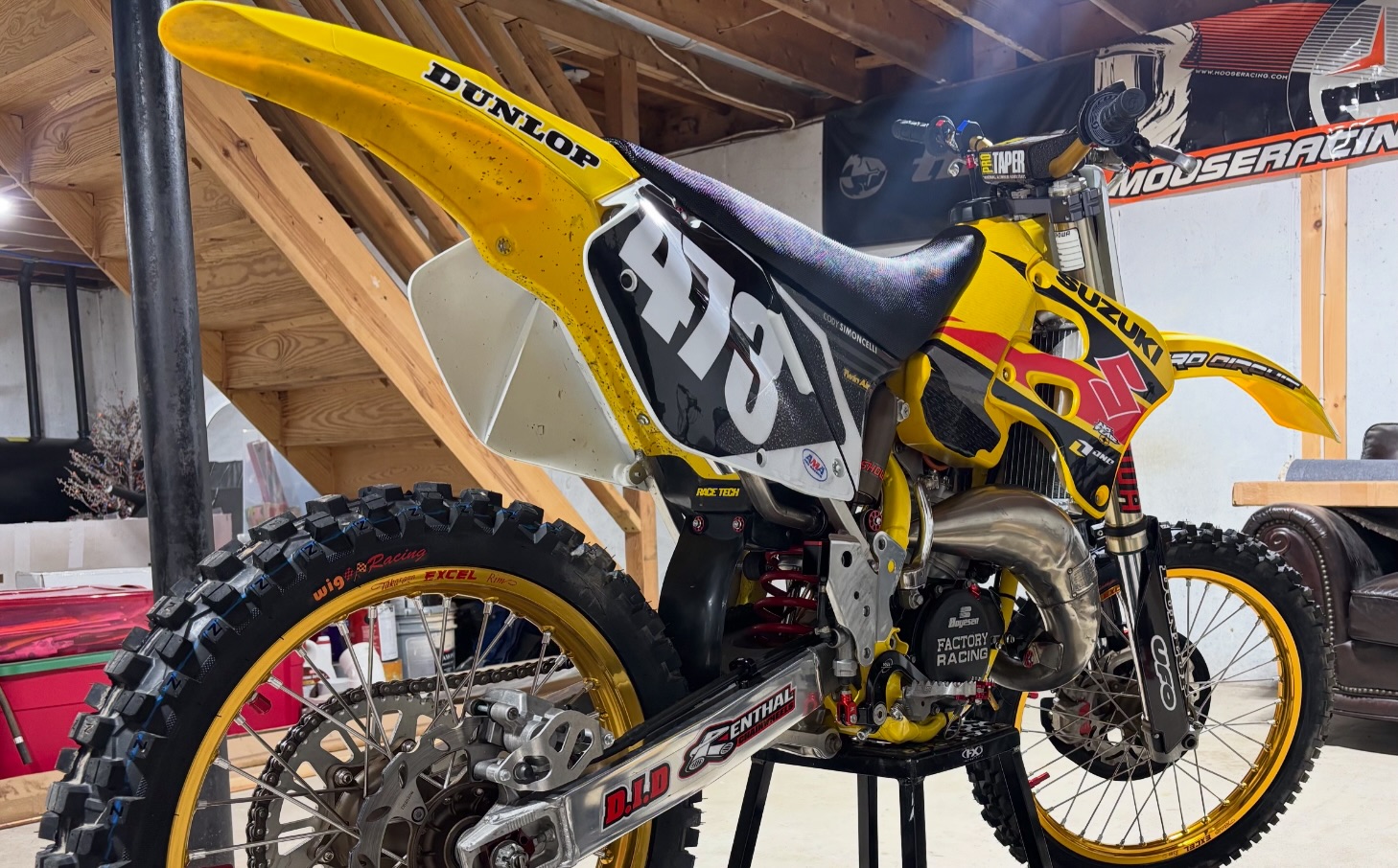 The Motocross - Suzuki's long in the tooth but still potent RM80
