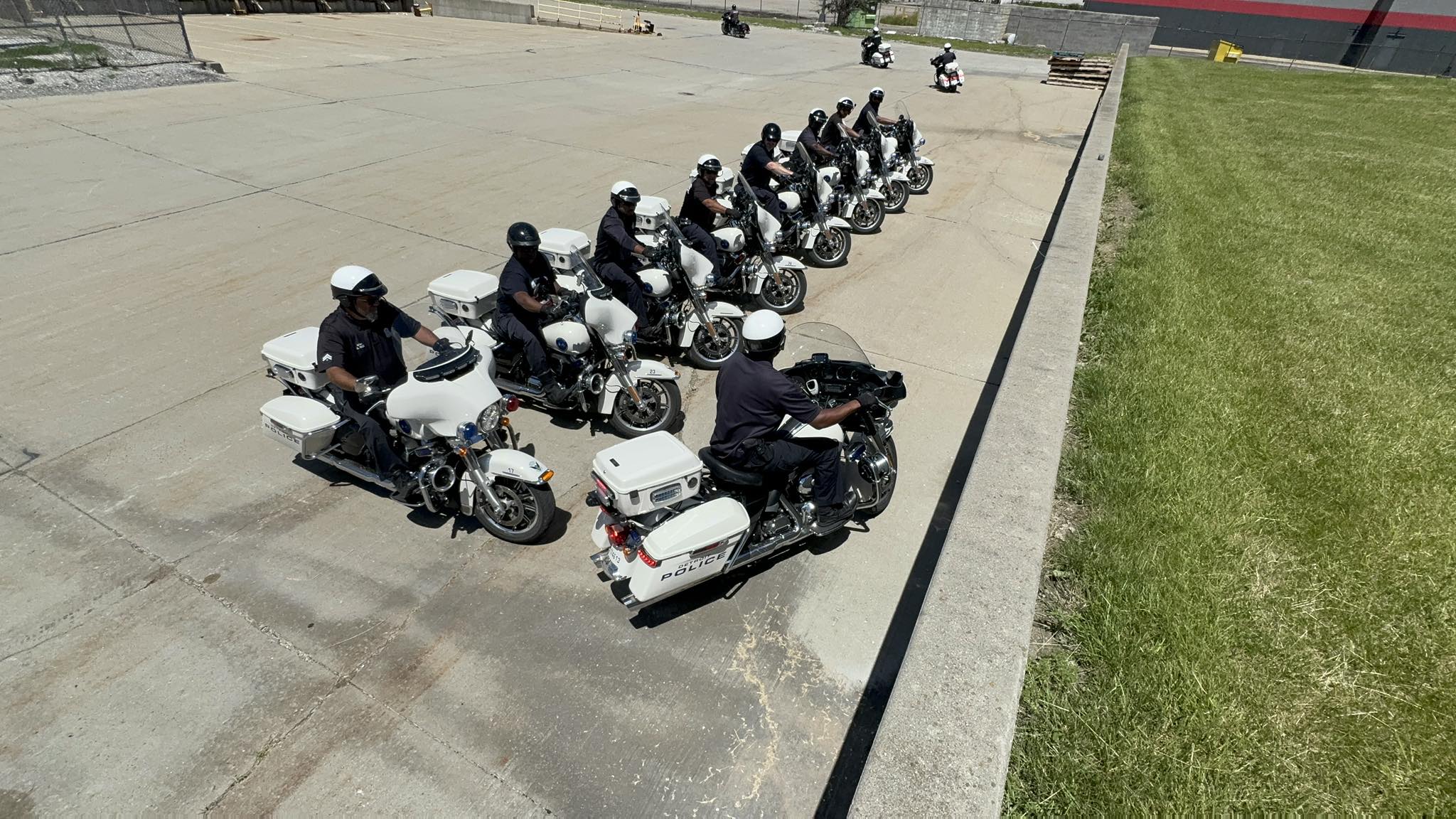 Lock - Happy Two-Wheeled Tuesday! 90 degree pull-outs from a stop with ...