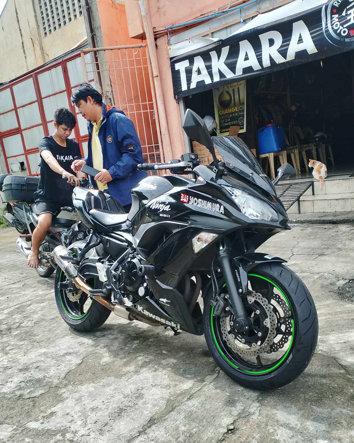 Pirelli Diablo Rosso 2 on Kawasaki Ninja 650 Size : Front 120/70