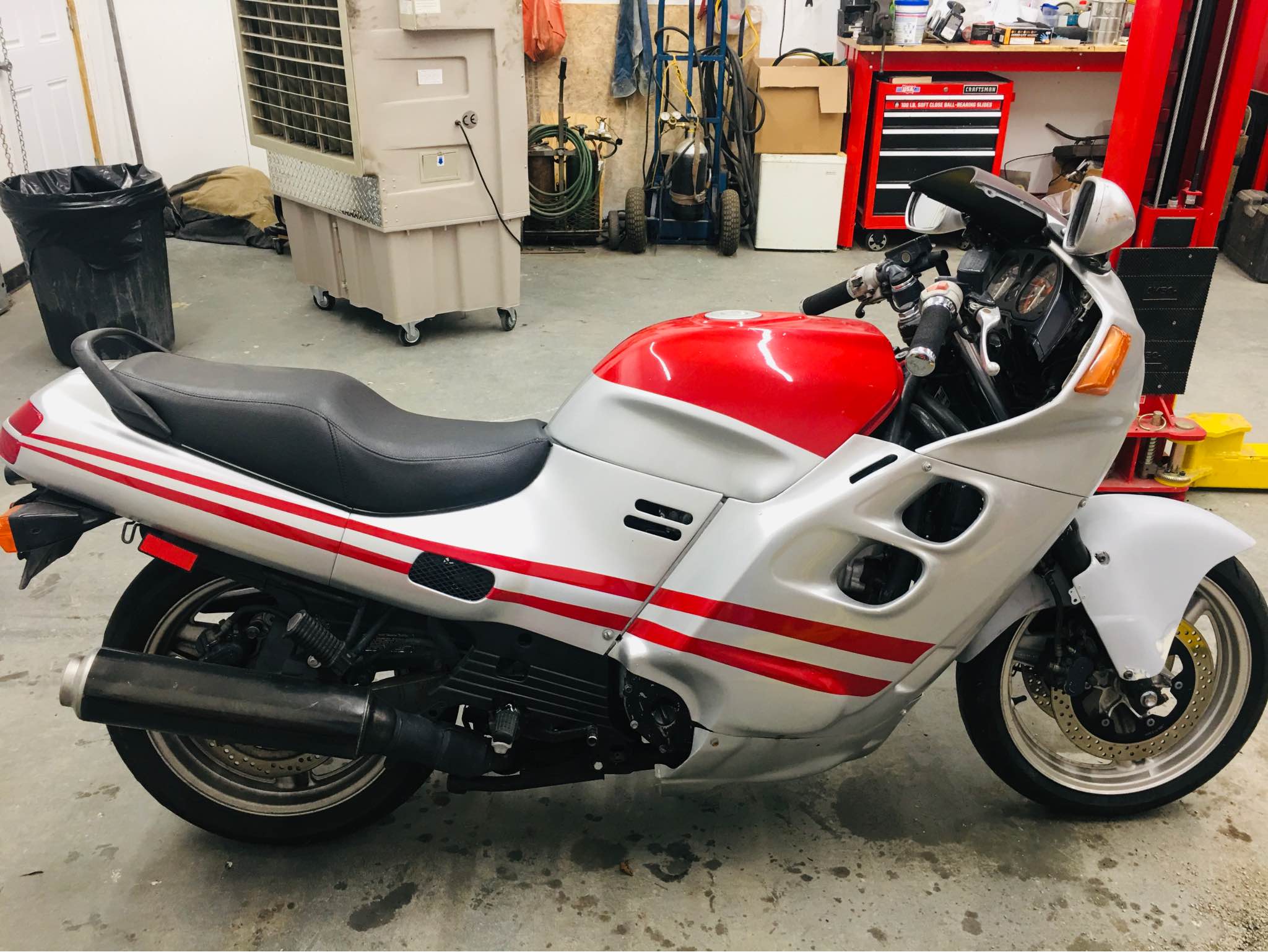Relais De Pompe à Essence NEUF Compatible HONDA CBR 1000 F Hurricane 1987-1988 - Montage Direct France
