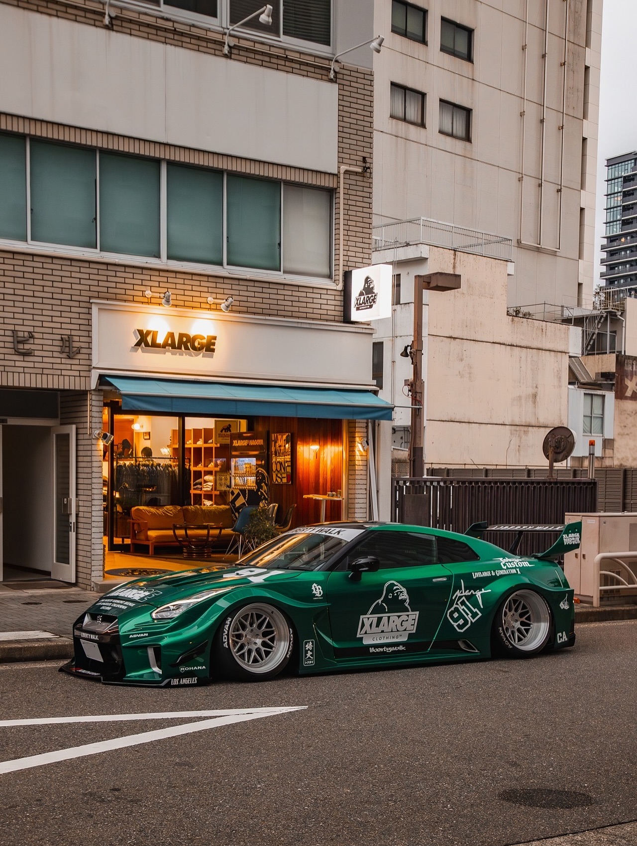 MINIGT LBWK × XLARGE LB-Silhouette GTR35