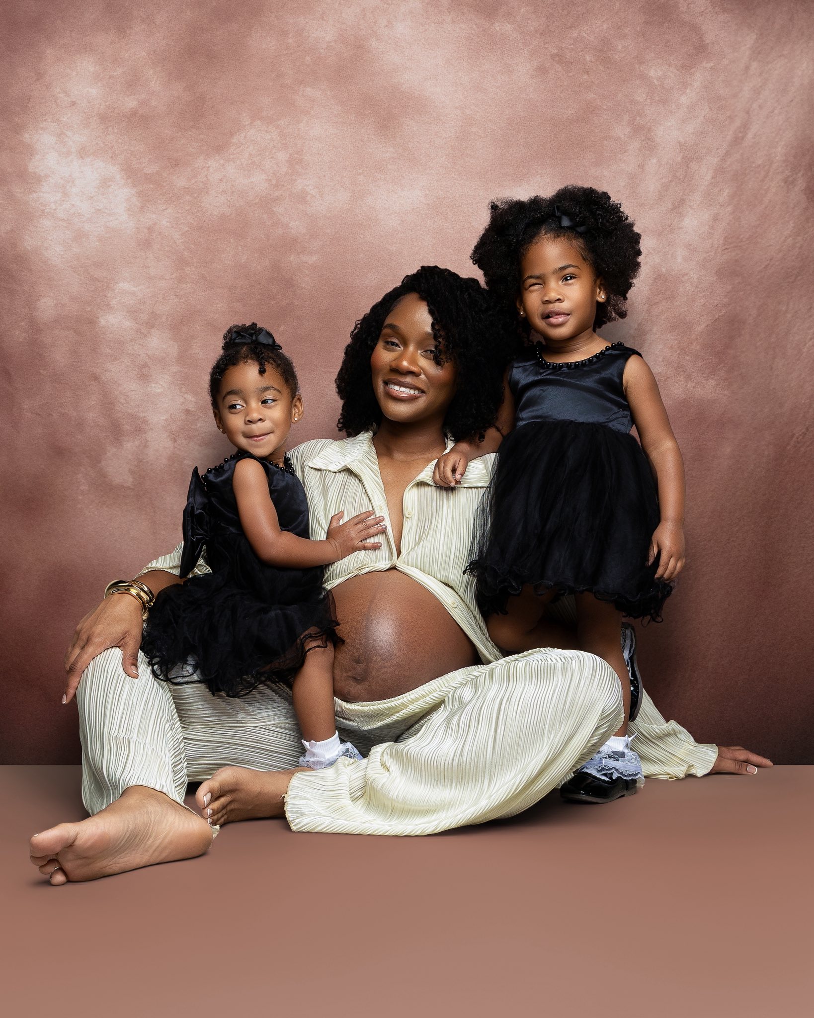 ☆TWINSママ☆ページ going from a twin mom to a twin mom + 1 😅 it's getting realllll