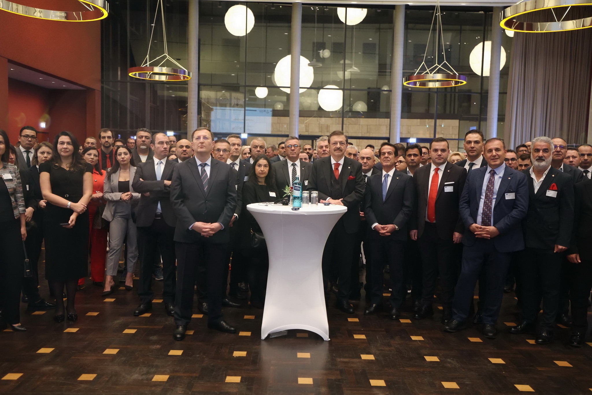 Türkisch-Deutsche - 🇩🇪 𝐄𝐦𝐩𝐟𝐚𝐧𝐠 𝐳𝐮𝐫 𝐄𝐫ö𝐟𝐟𝐧𝐮𝐧𝐠 𝐝𝐞𝐫 𝐃𝐞𝐮𝐭𝐬𝐜𝐡-𝐓ü𝐫𝐤𝐢𝐬𝐜𝐡𝐞𝐧 ...