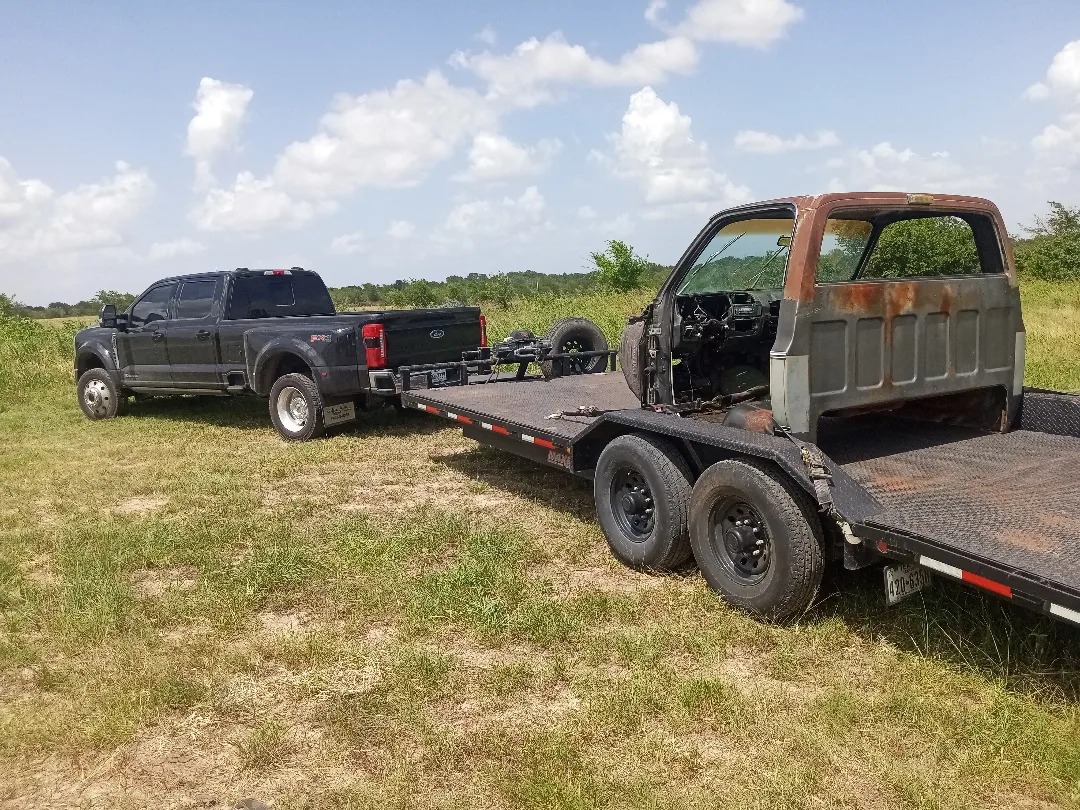 Texas - @vastinespaintgarage leaving out this afternoon from @texas ...