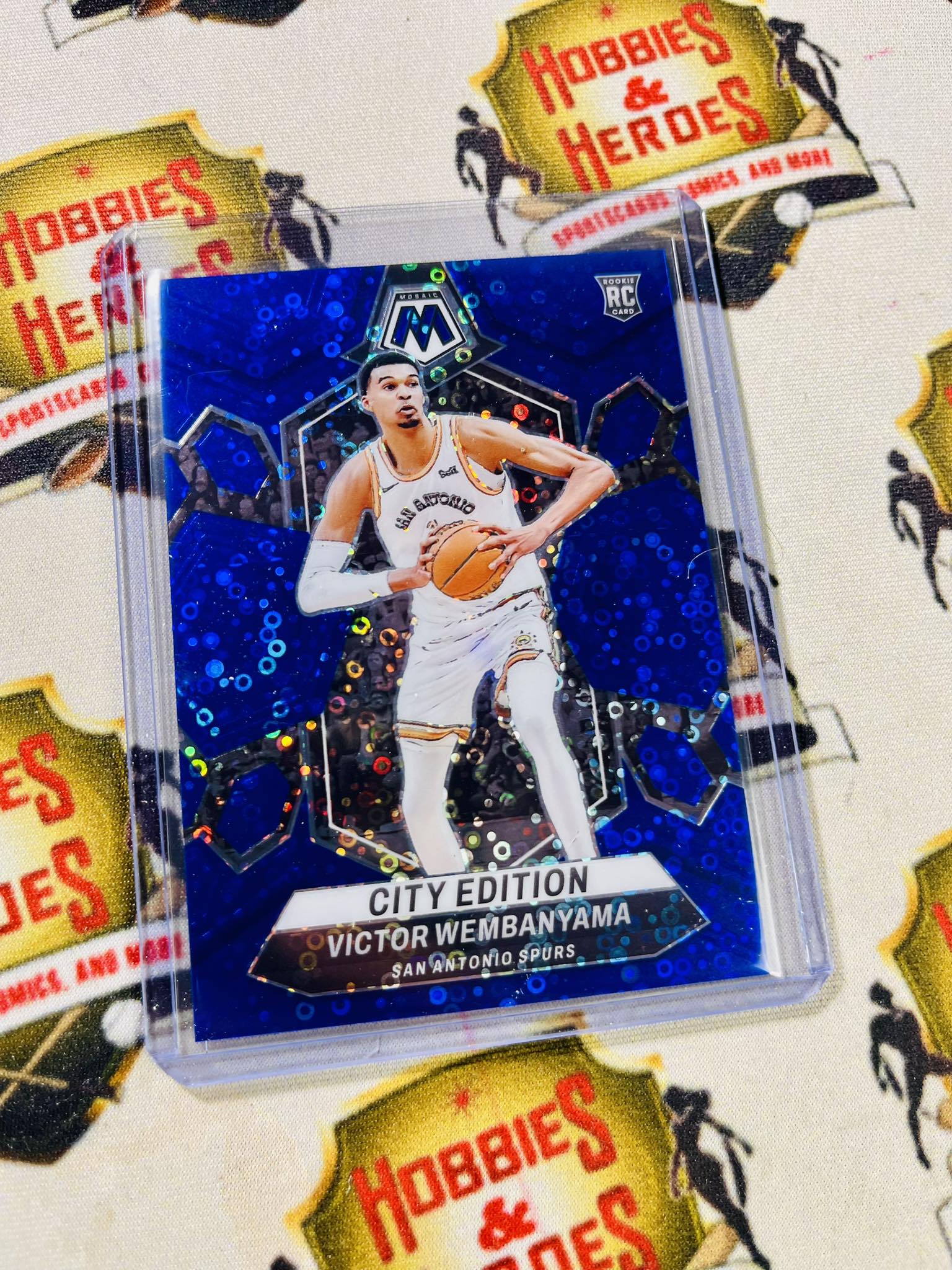 PULLED! Congrats to Ismael who pulled this awesome blue disco 