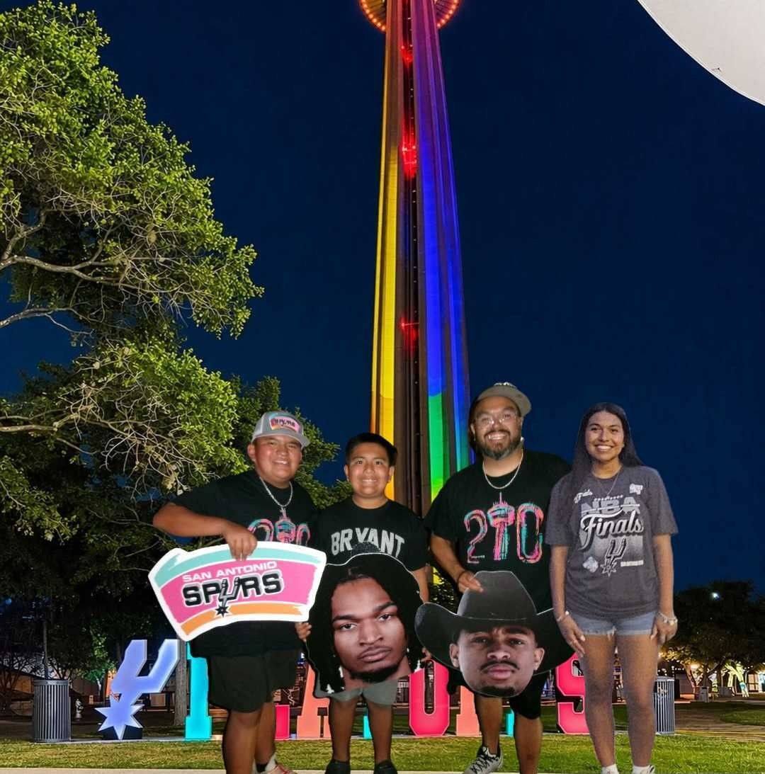 Spirit Halloween in the Southside of San Antonio Tx 181 SW Military Dr ...
