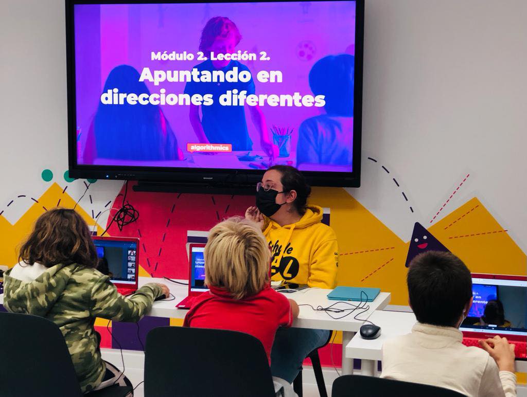 La programación es un lenguaje,... - Algorithmics Tenerife