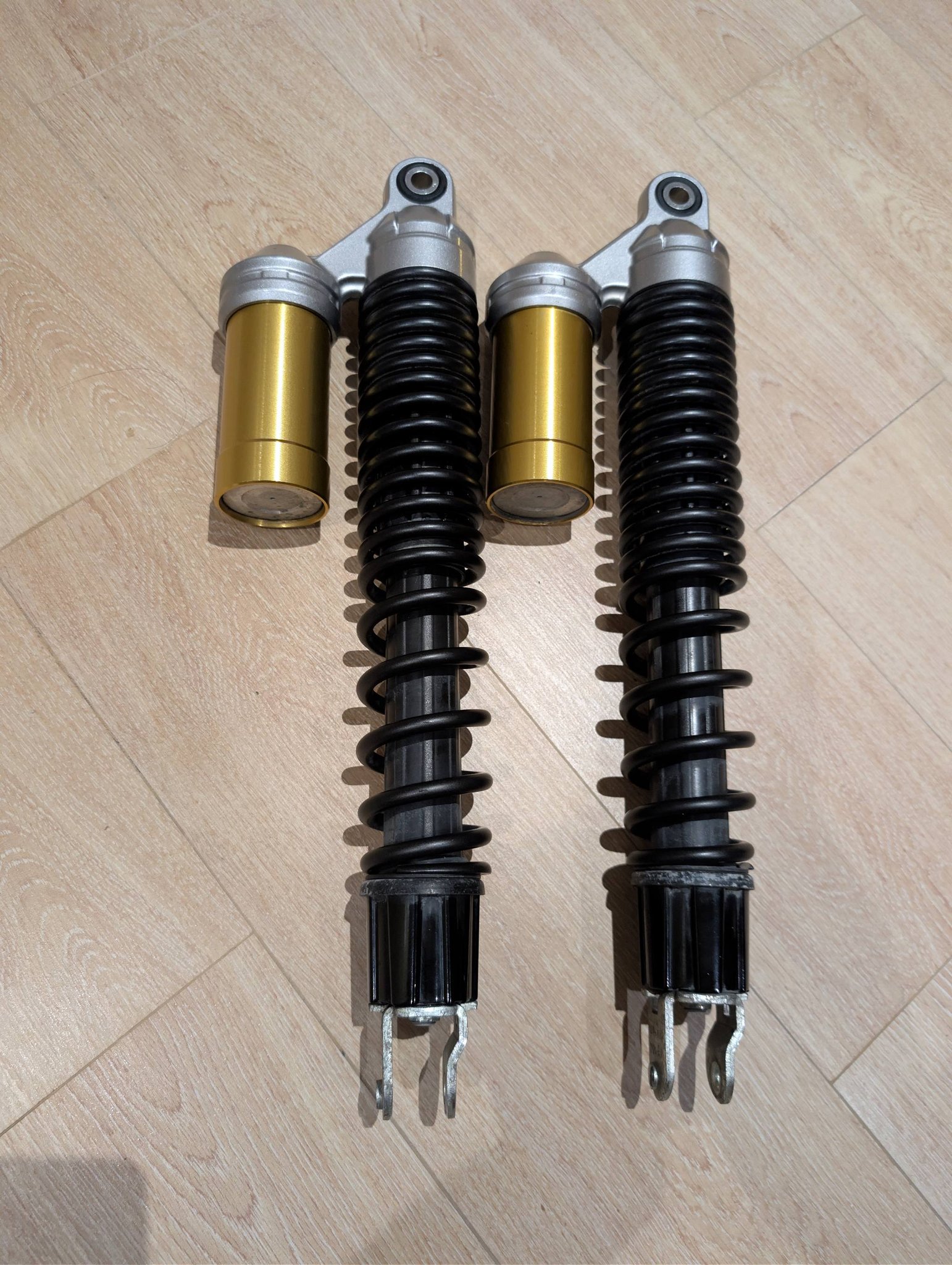 Used Showa shock suspension for Honda ADV 160