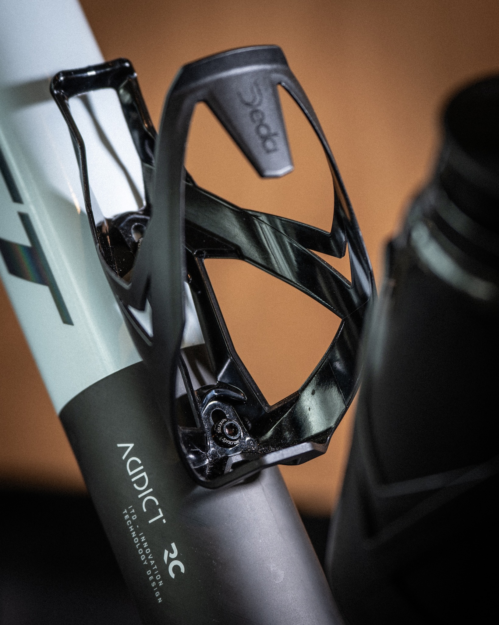 Porte-bidon de vélo entièrement en fibre de carbone on