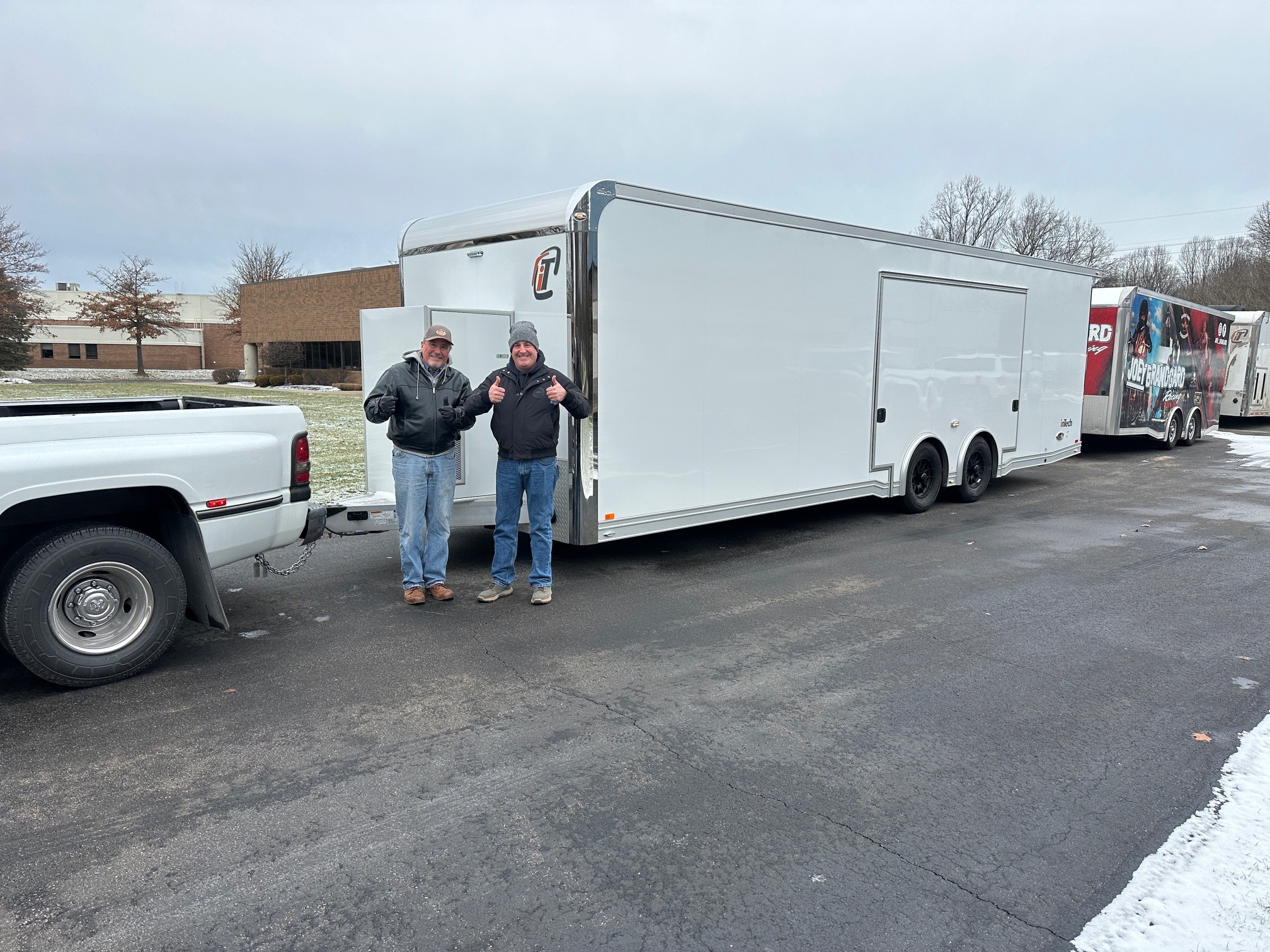 KB Trailer Sales | Cleveland OH
