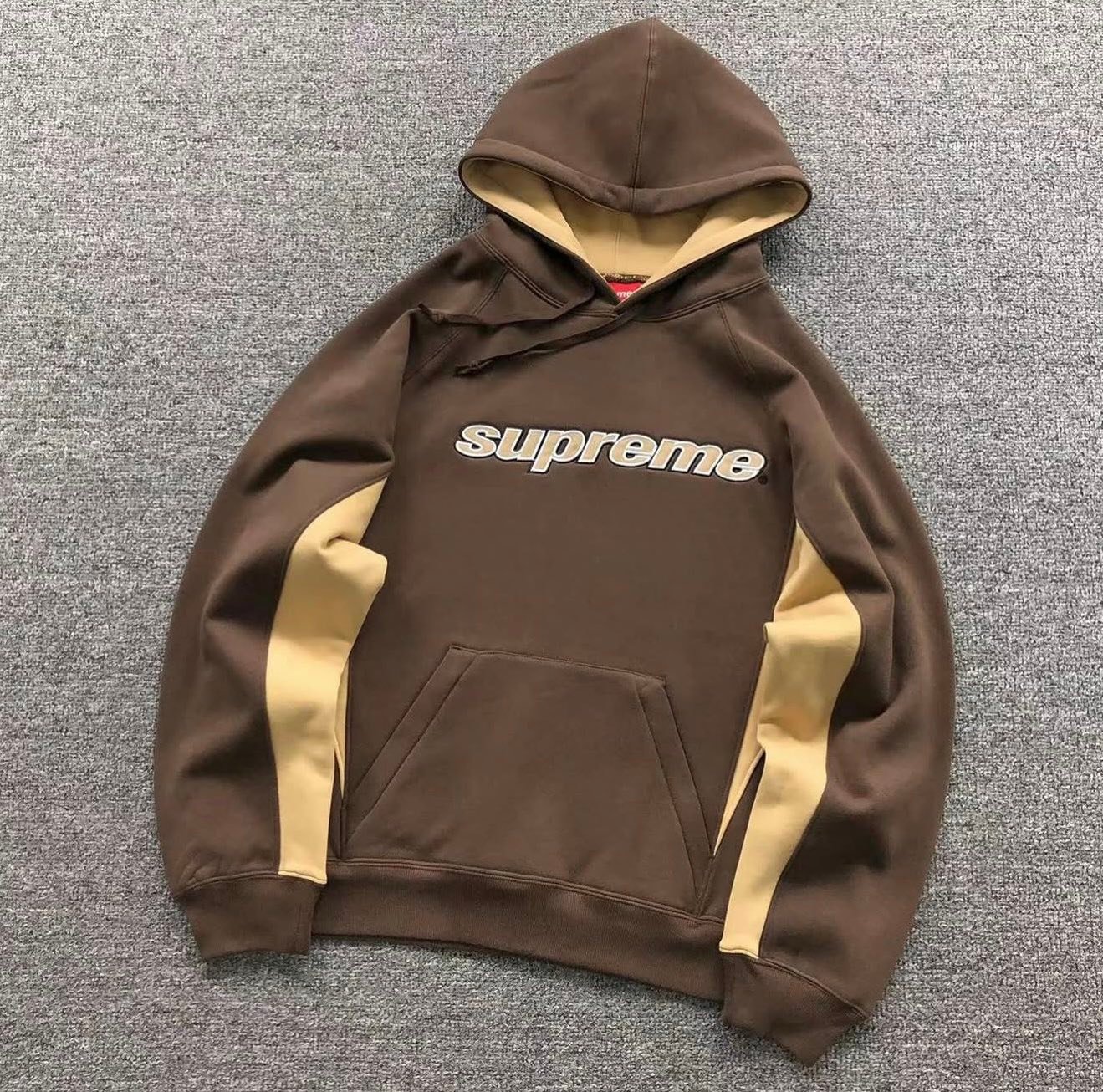 Supreme Division Hooded Sweatshirt 🐻🥥