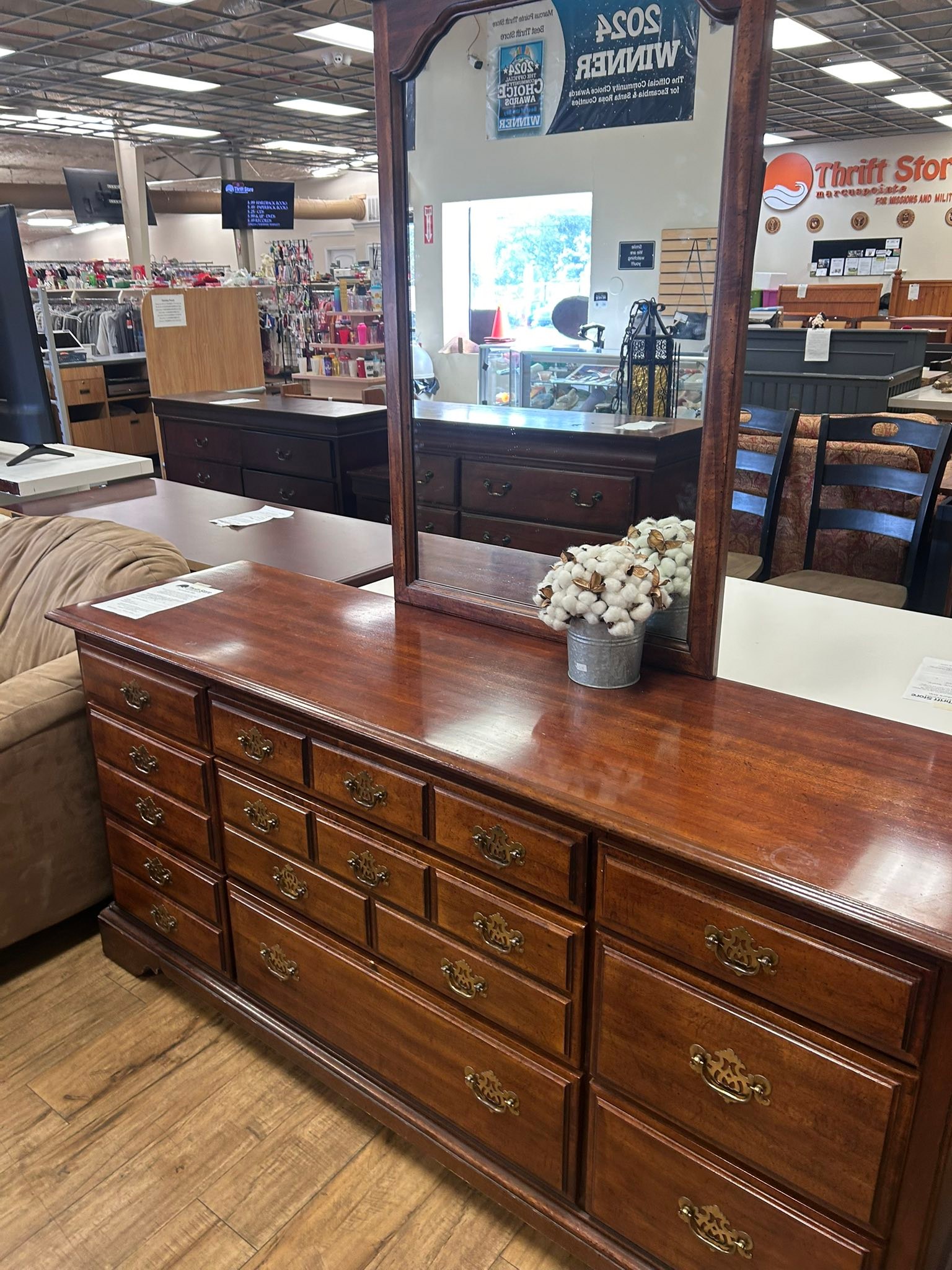 Marcus Pointe Thrift Store... - Marcus Pointe Thrift Store