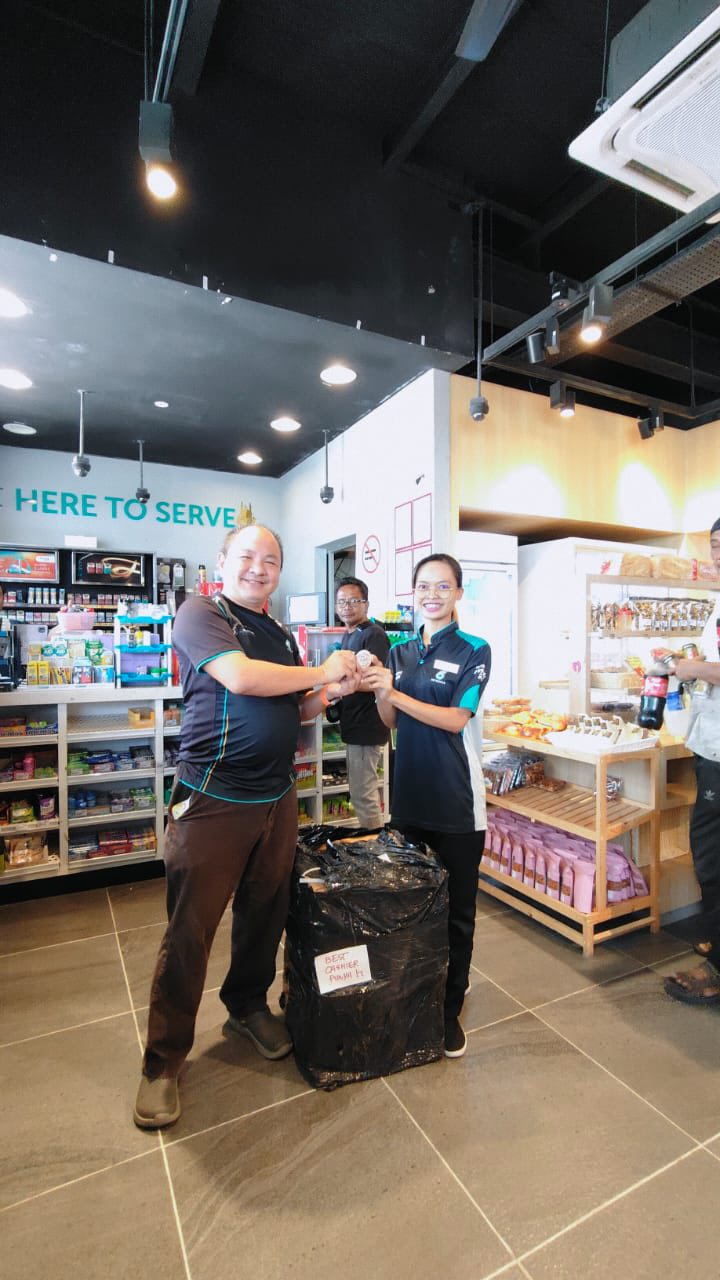 PEtronas Batu 32, Jalan Labuk | Sandakan