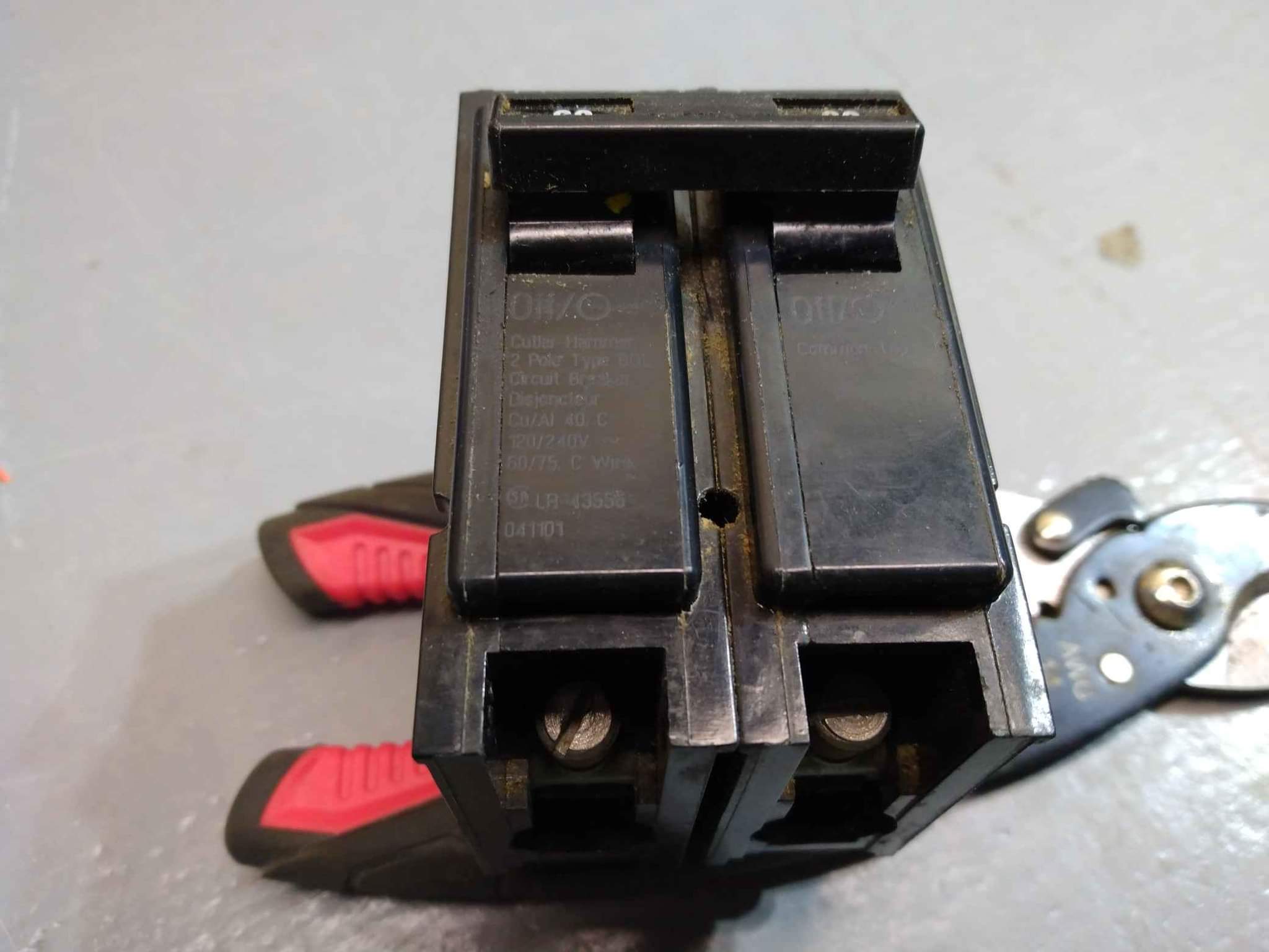 Disjoncteur KUOYUH Série 88 - 10A 125/250VAC | Pour Circuit Électrique, Protection Surcharge