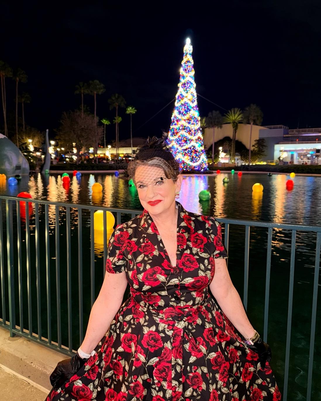 dressed in holiday style style!!! #retro Edit:MANHATTAN