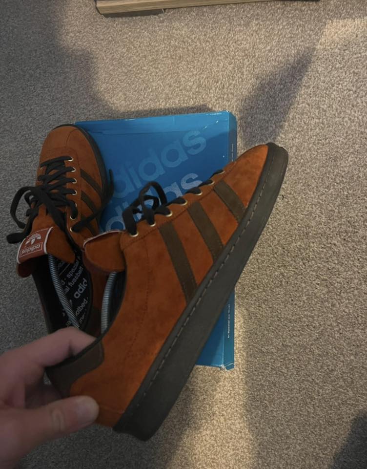🔺 ADIDAS ORIGINALS TOBACCO