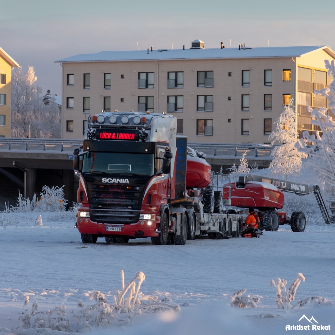 arktiset-kuorman-purkua-facebook