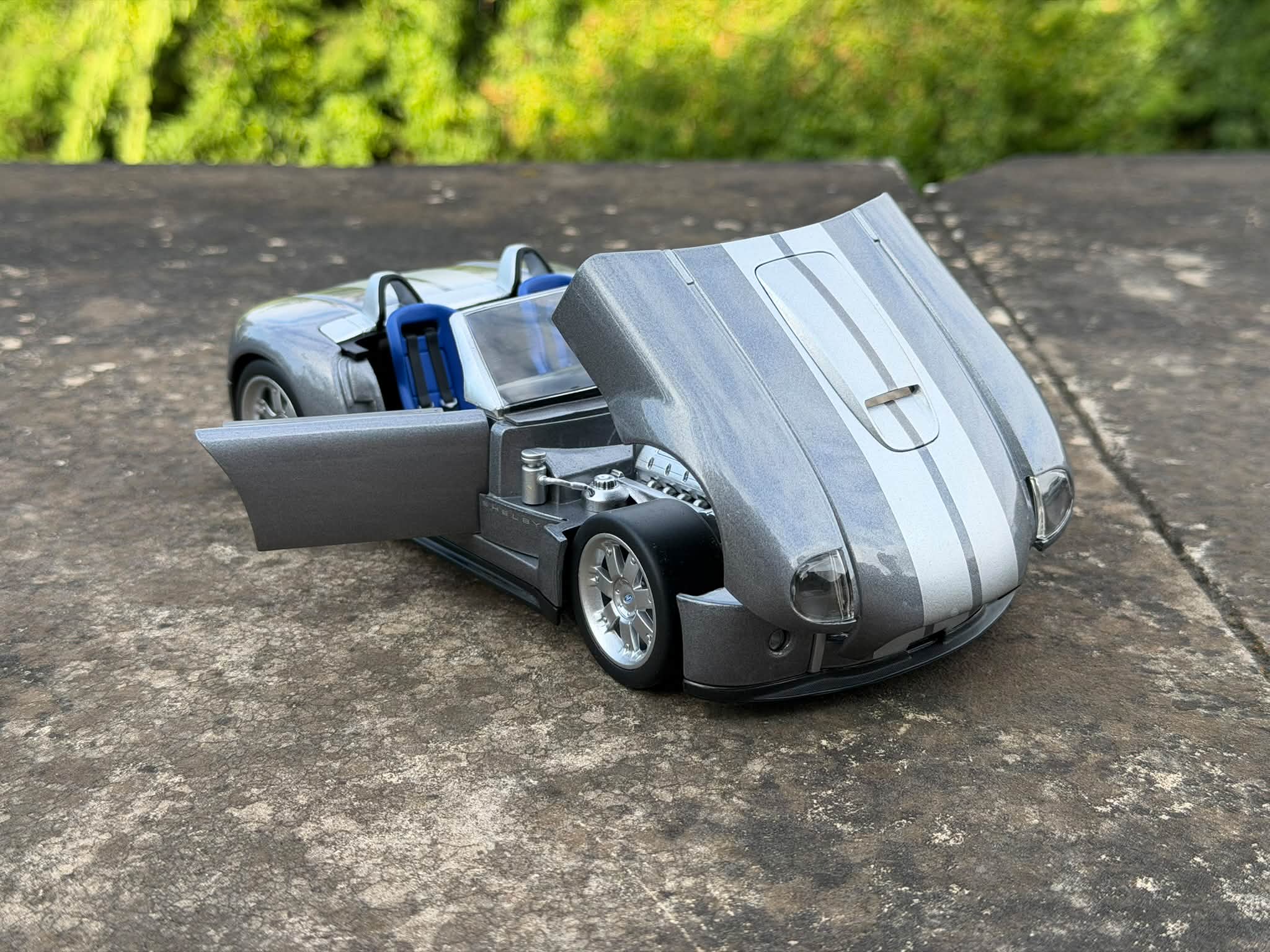 ミニカー HOTWHEELS Ford Shelby Cobra Concept 1/18 Ford Shelby Concept by Hot Wheels 1:18 scale