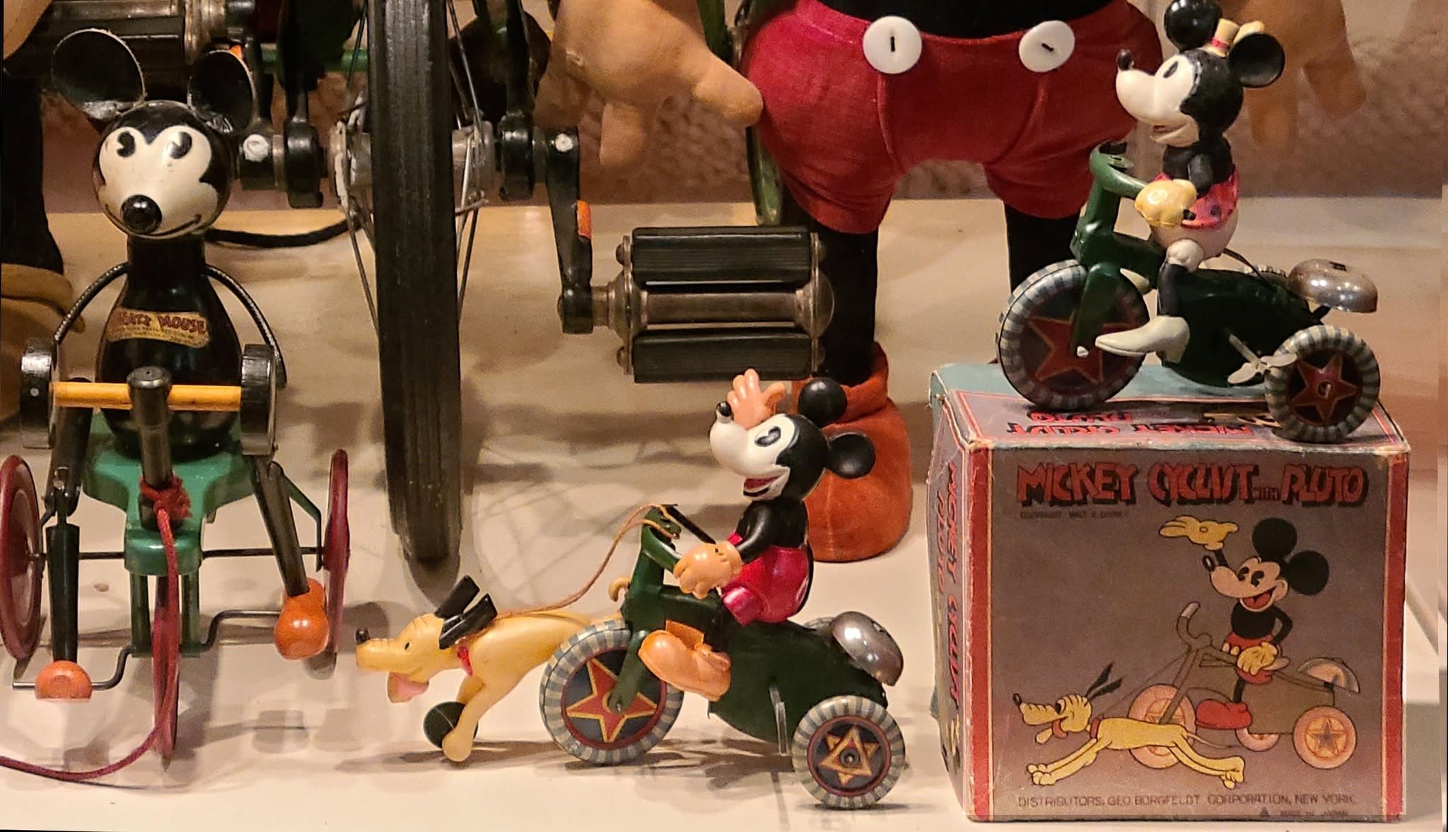 Disney◇コレクターモーションセルズ◇ヴィンテージミッキー&ミニー